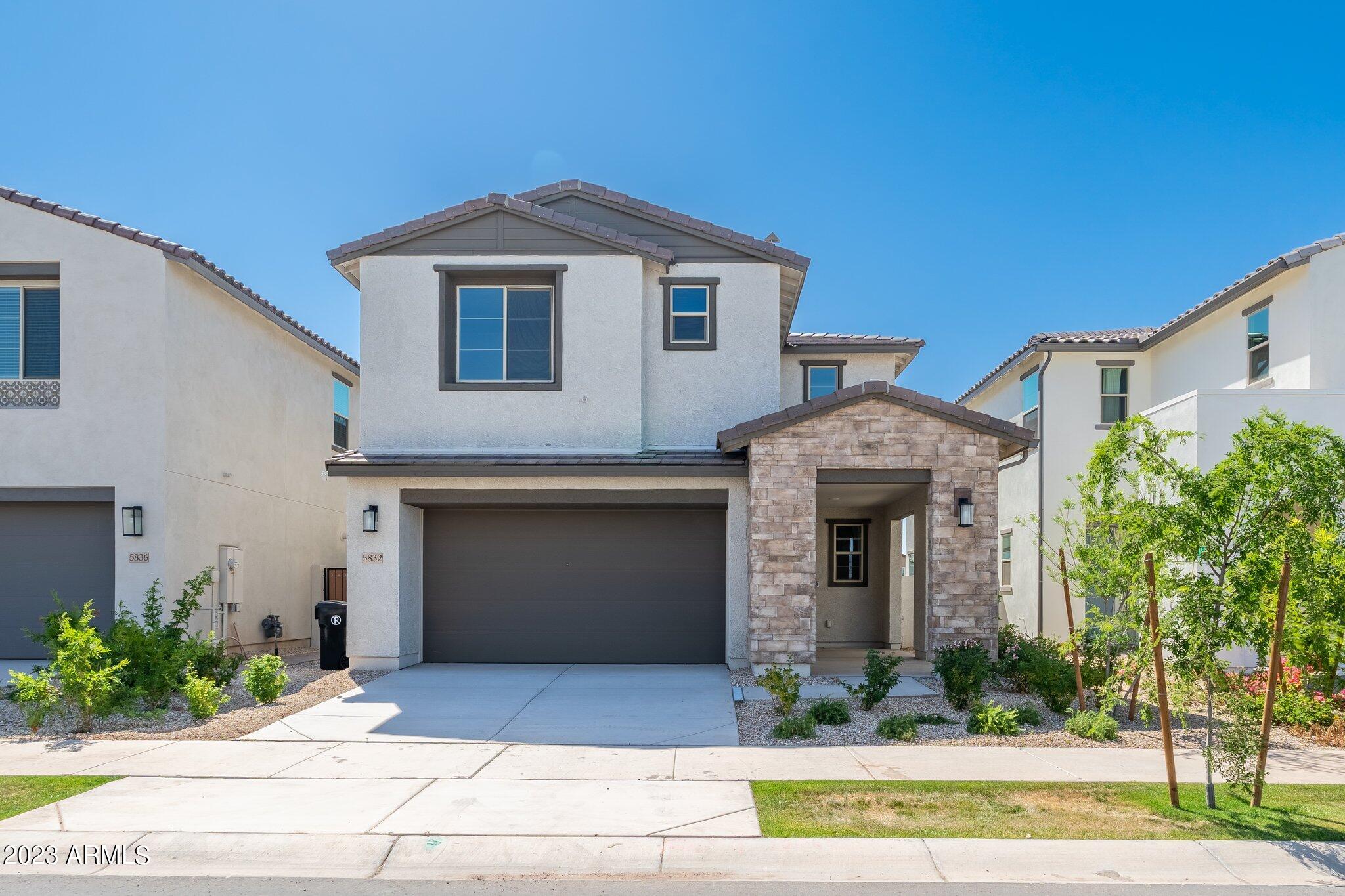 5832 S ABBEY