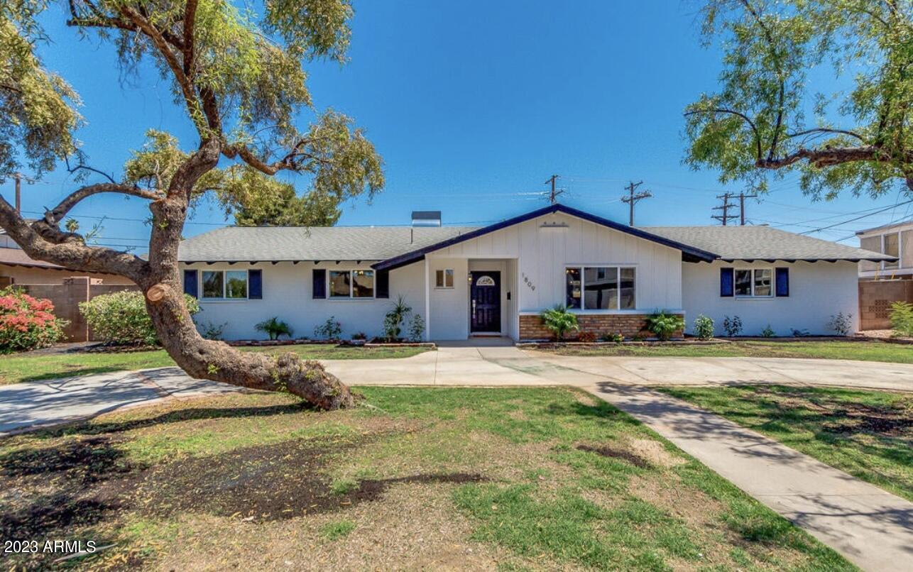 1809 E CONCORDA Drive