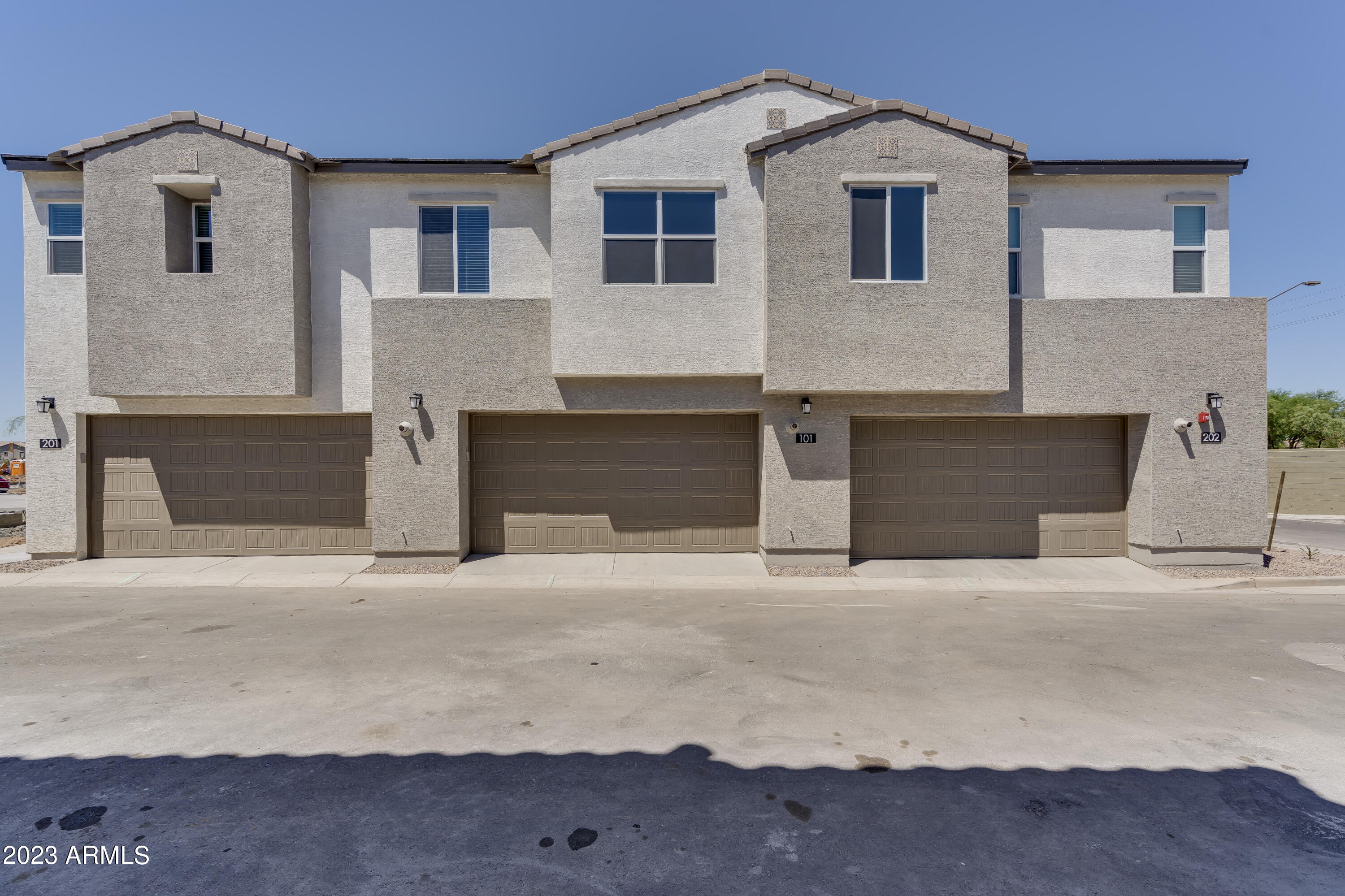 773 E LARK Street, 101