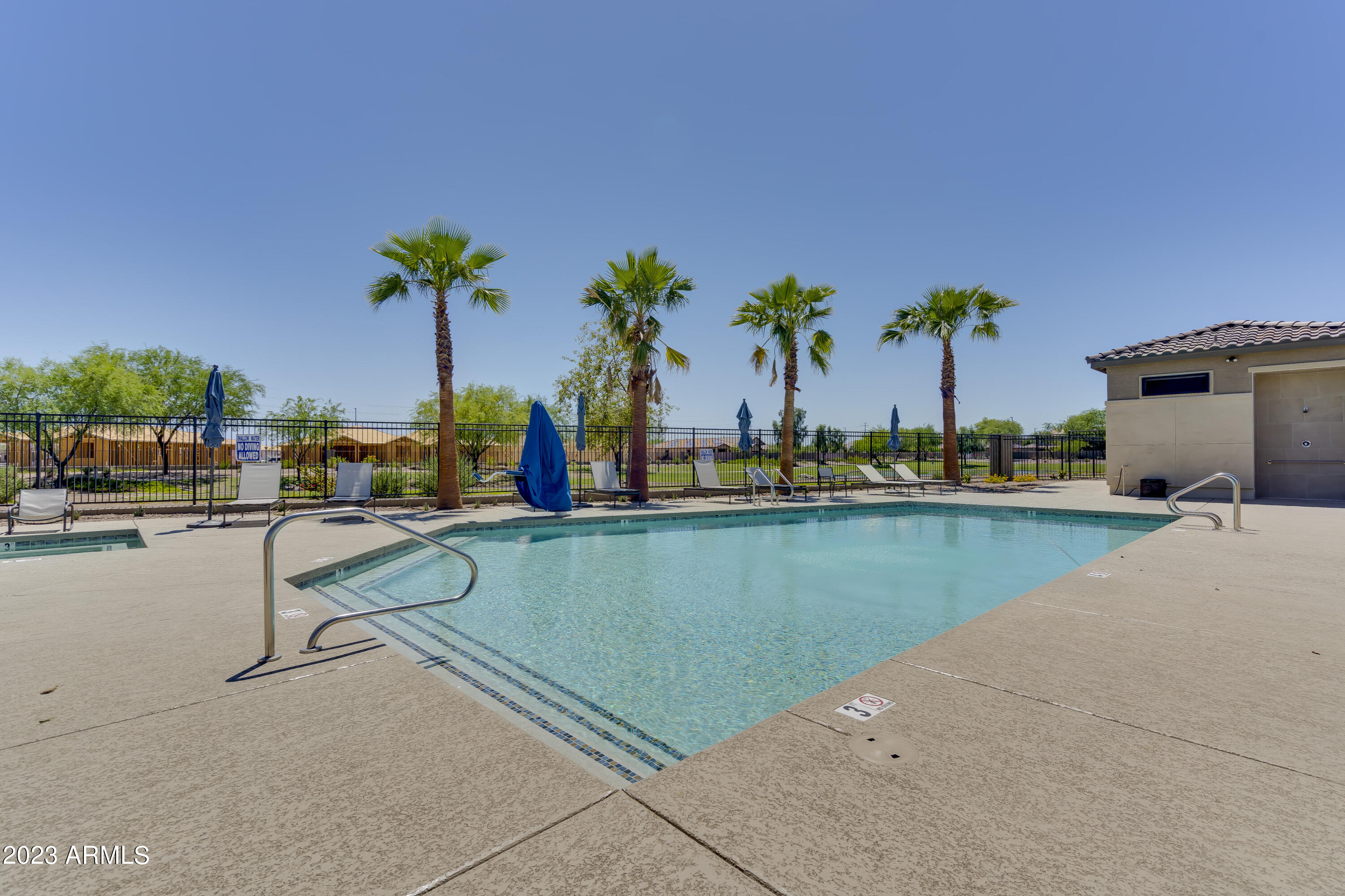 773 E LARK Street, 101