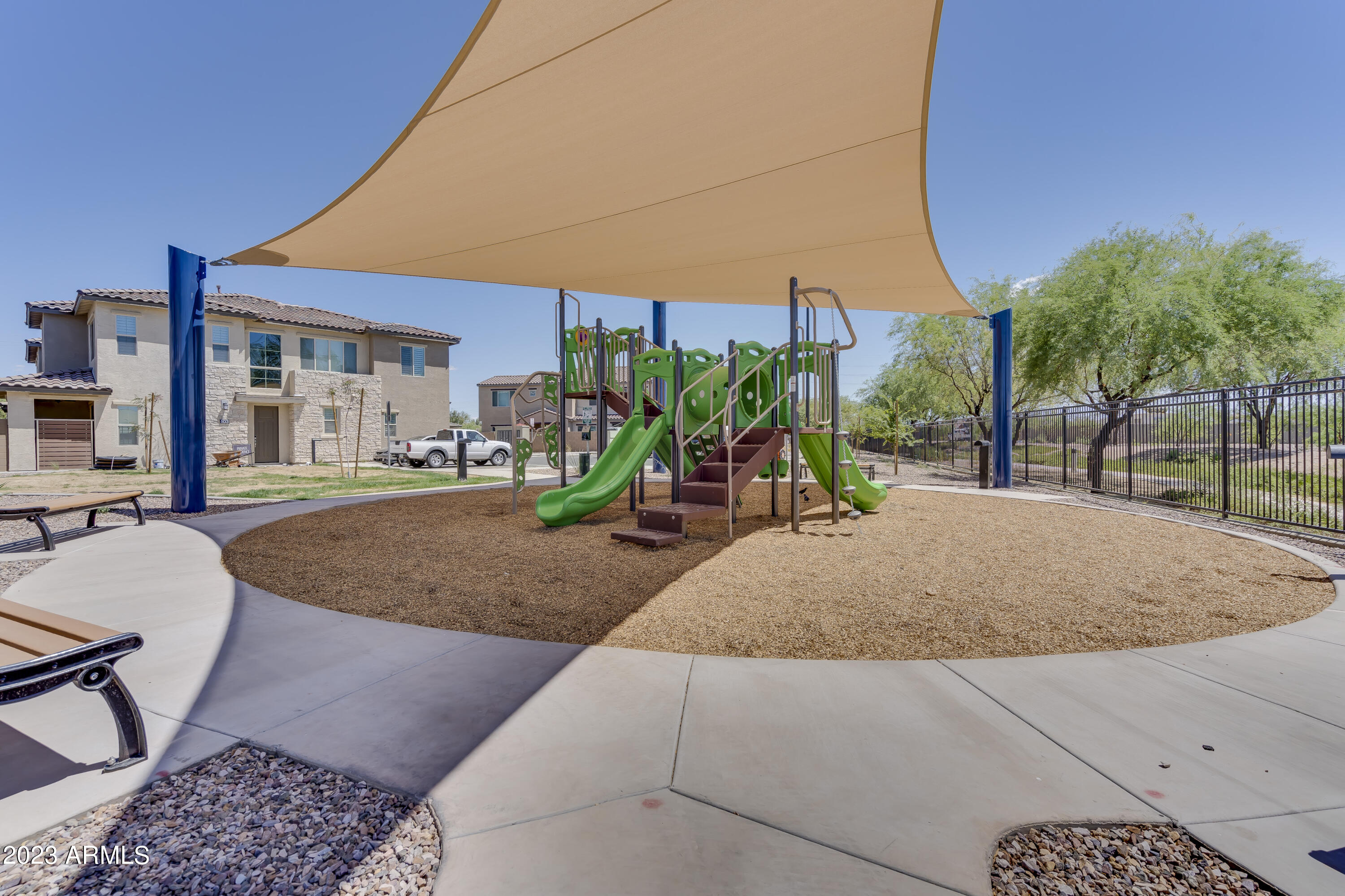 773 E LARK Street, 101