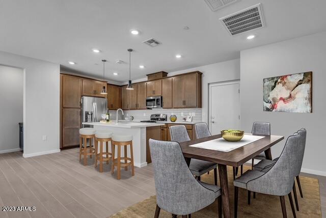 773 E LARK Street, 101