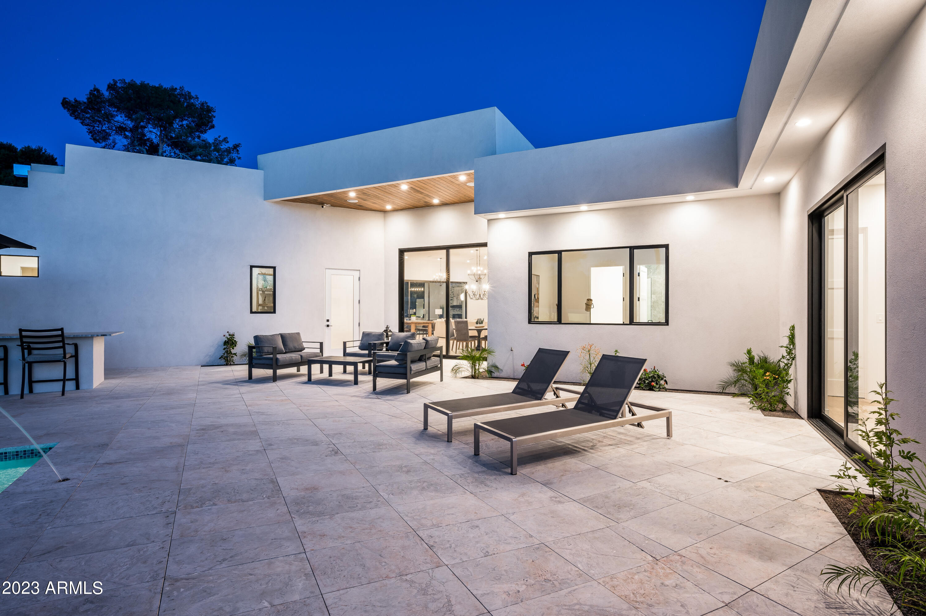 4502 E SOLANO Drive