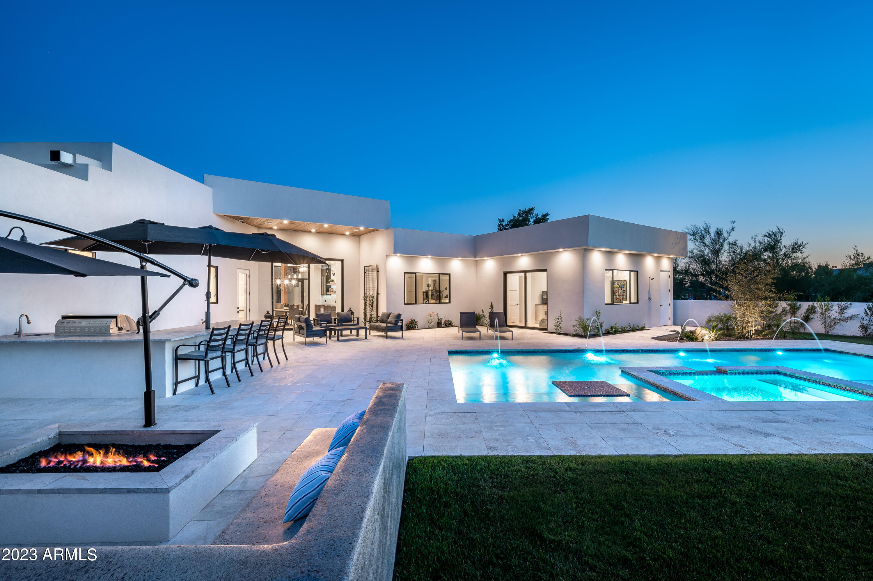 4502 E SOLANO Drive
