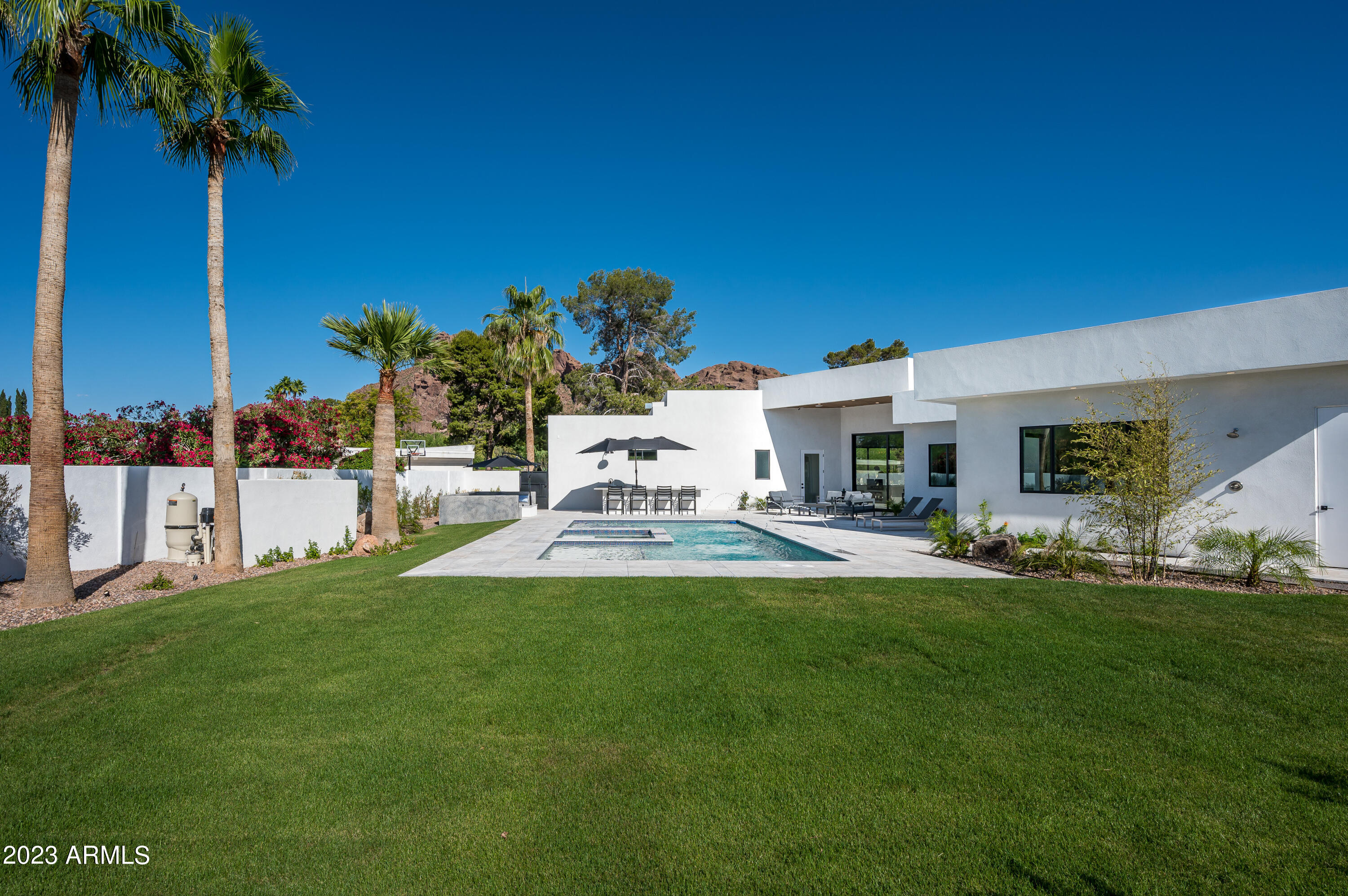 4502 E SOLANO Drive