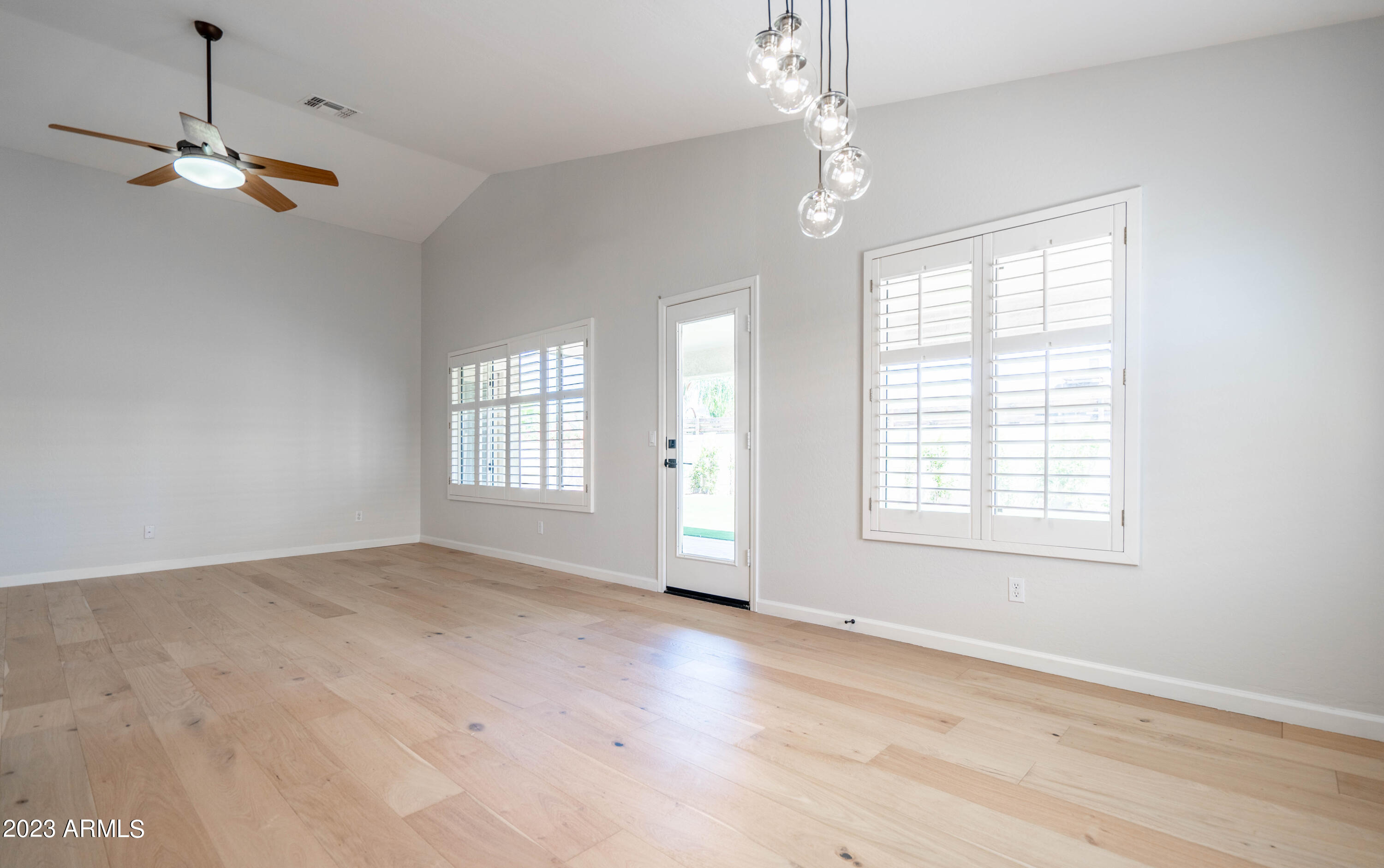 4058 E VISTA Drive