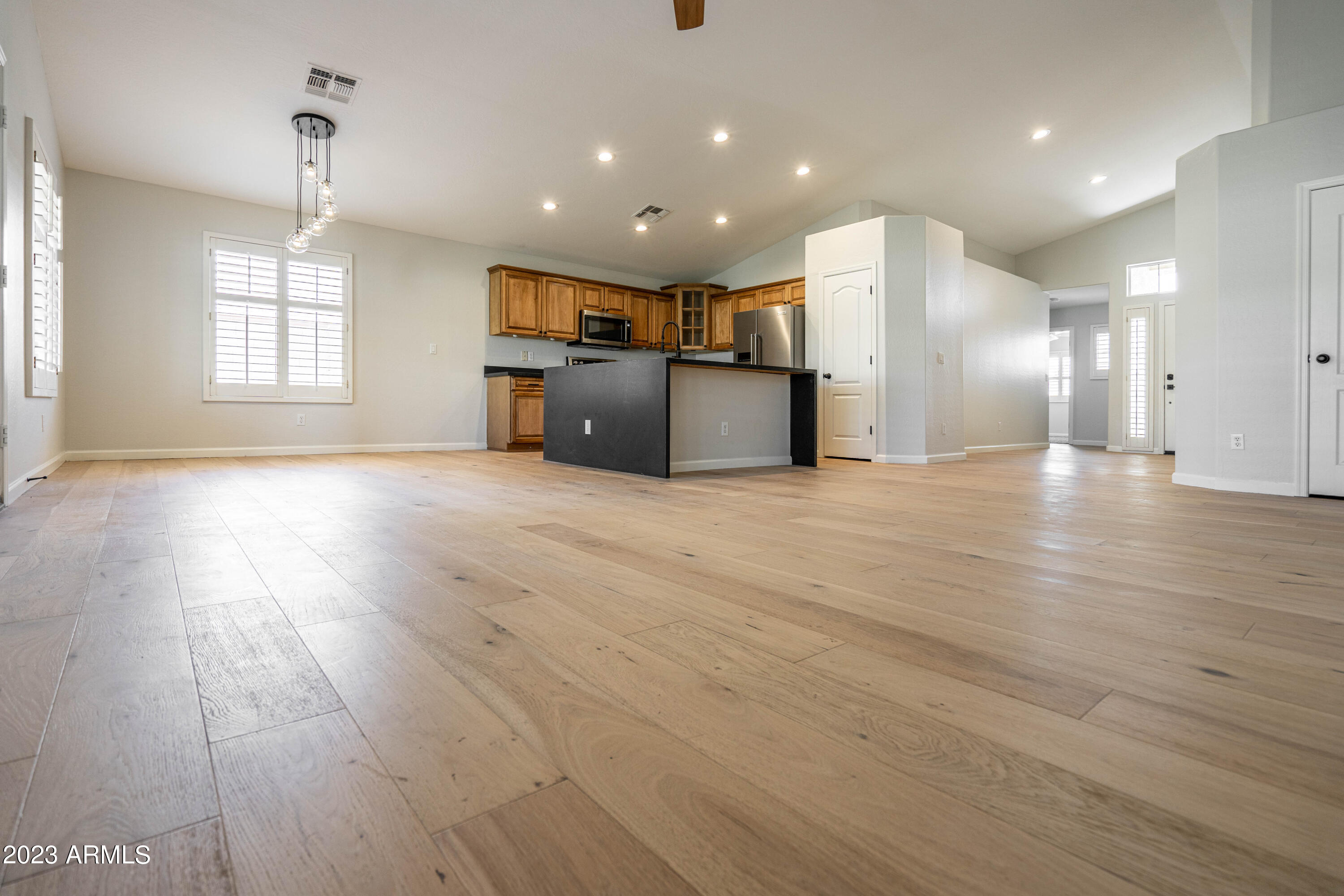 4058 E VISTA Drive