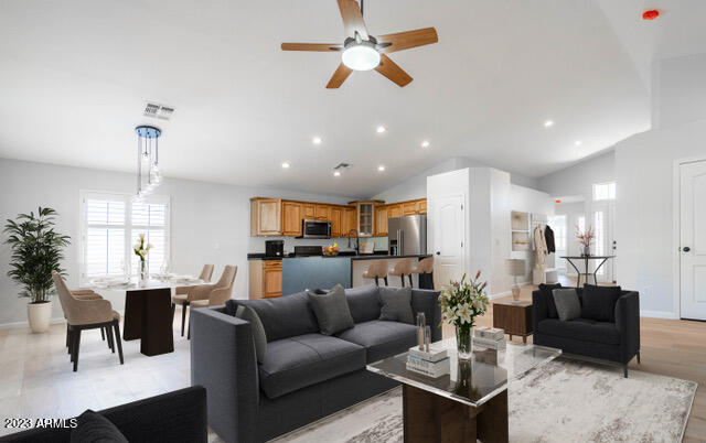 4058 E VISTA Drive