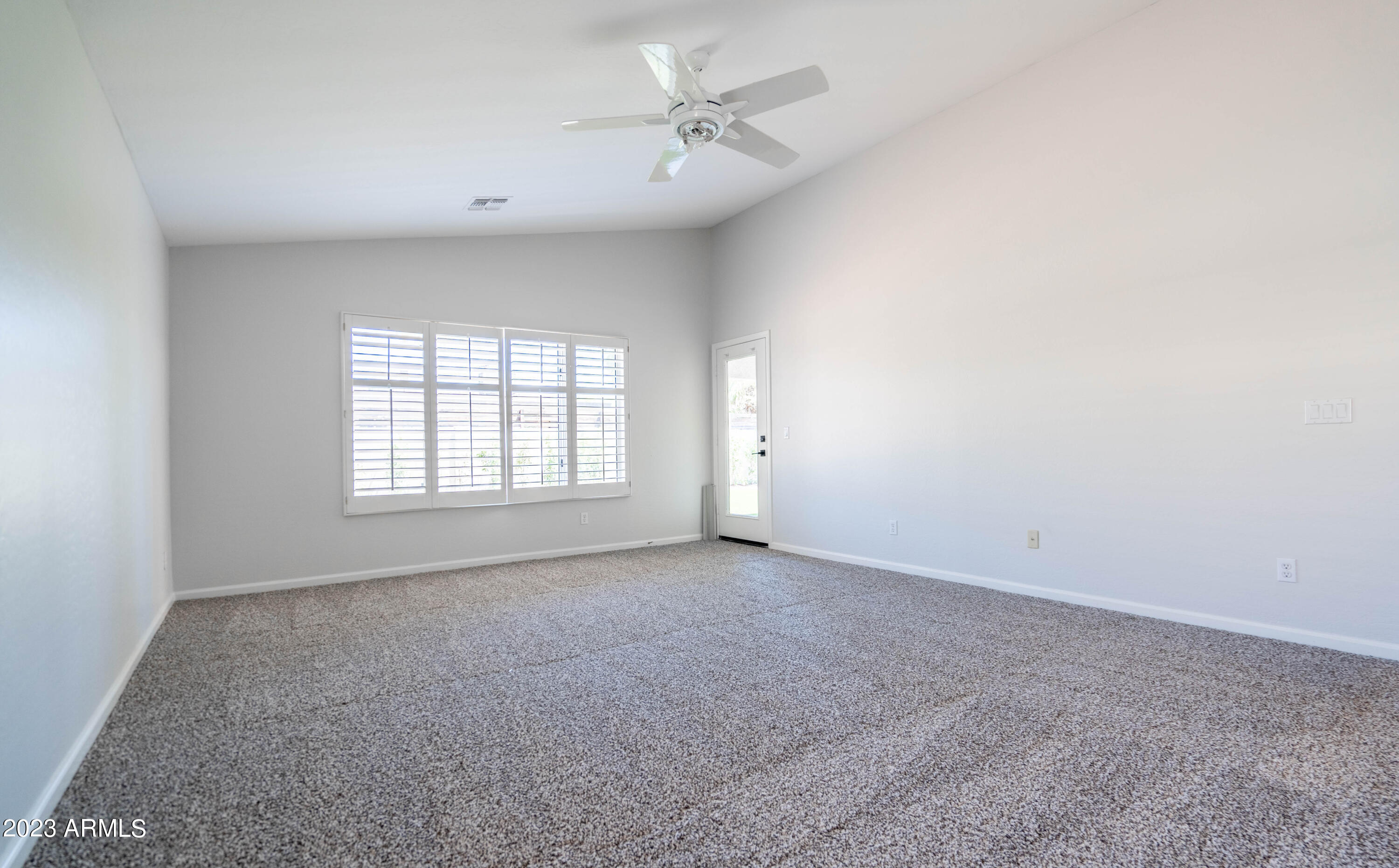 4058 E VISTA Drive