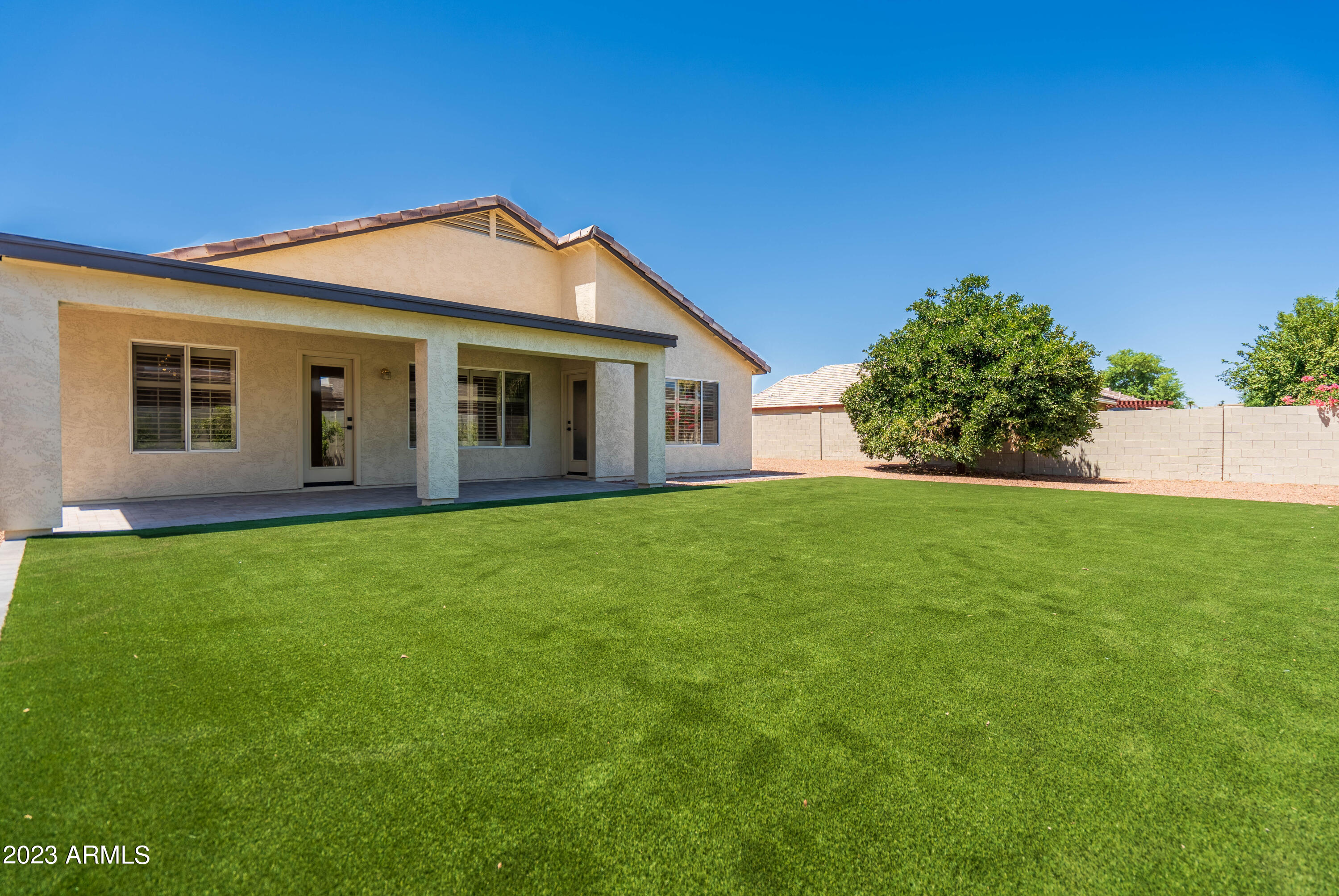 4058 E VISTA Drive
