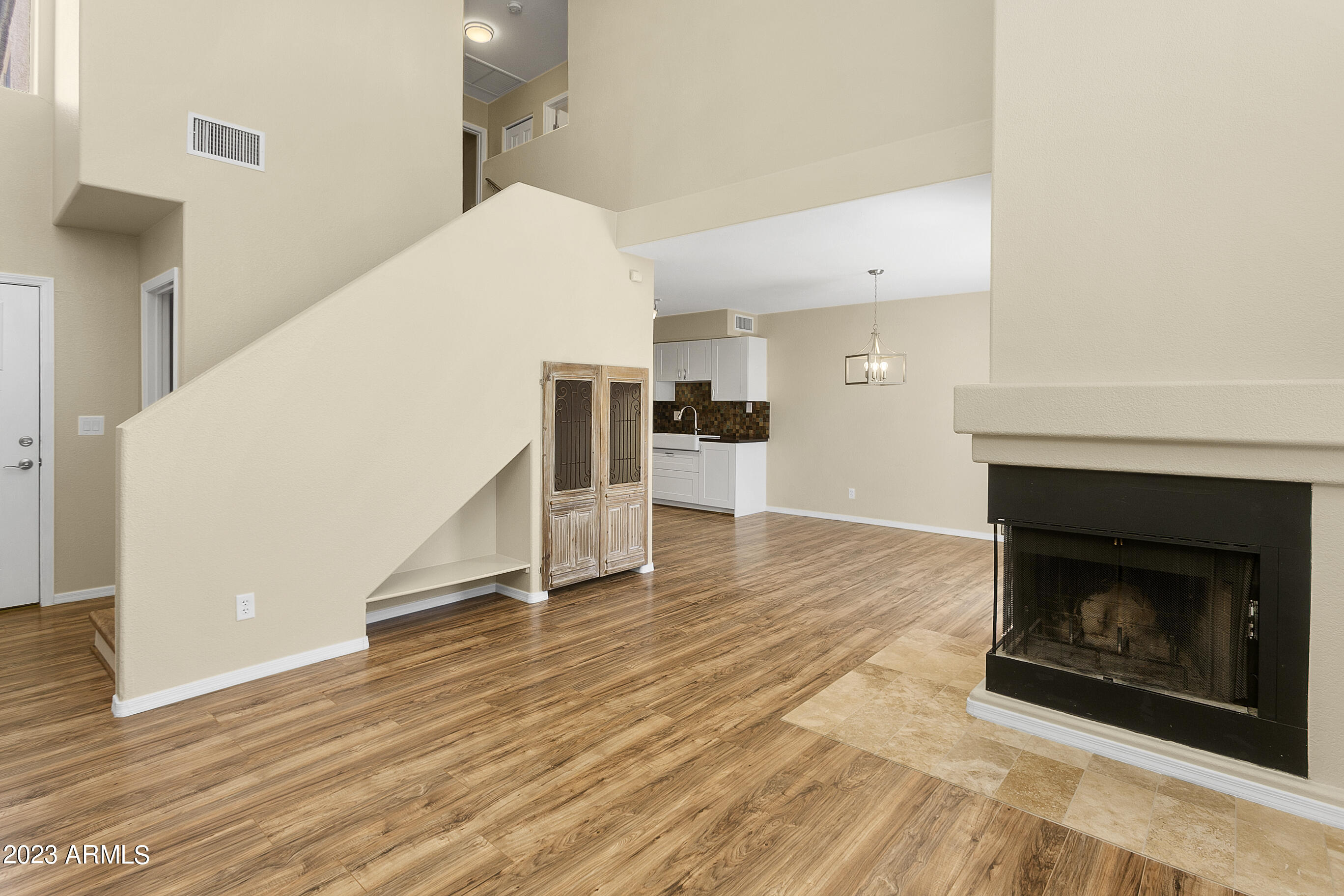 1175 W SALMON Court