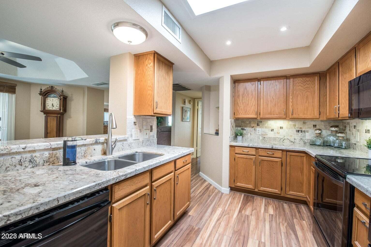9112 W TOPEKA Drive