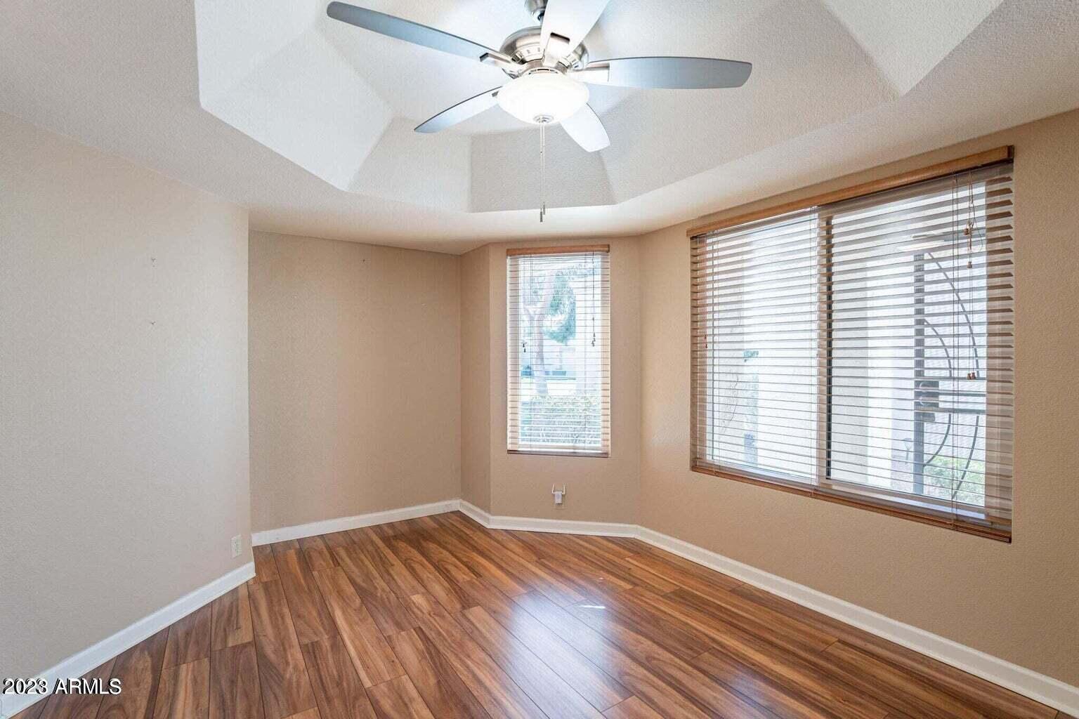 9112 W TOPEKA Drive