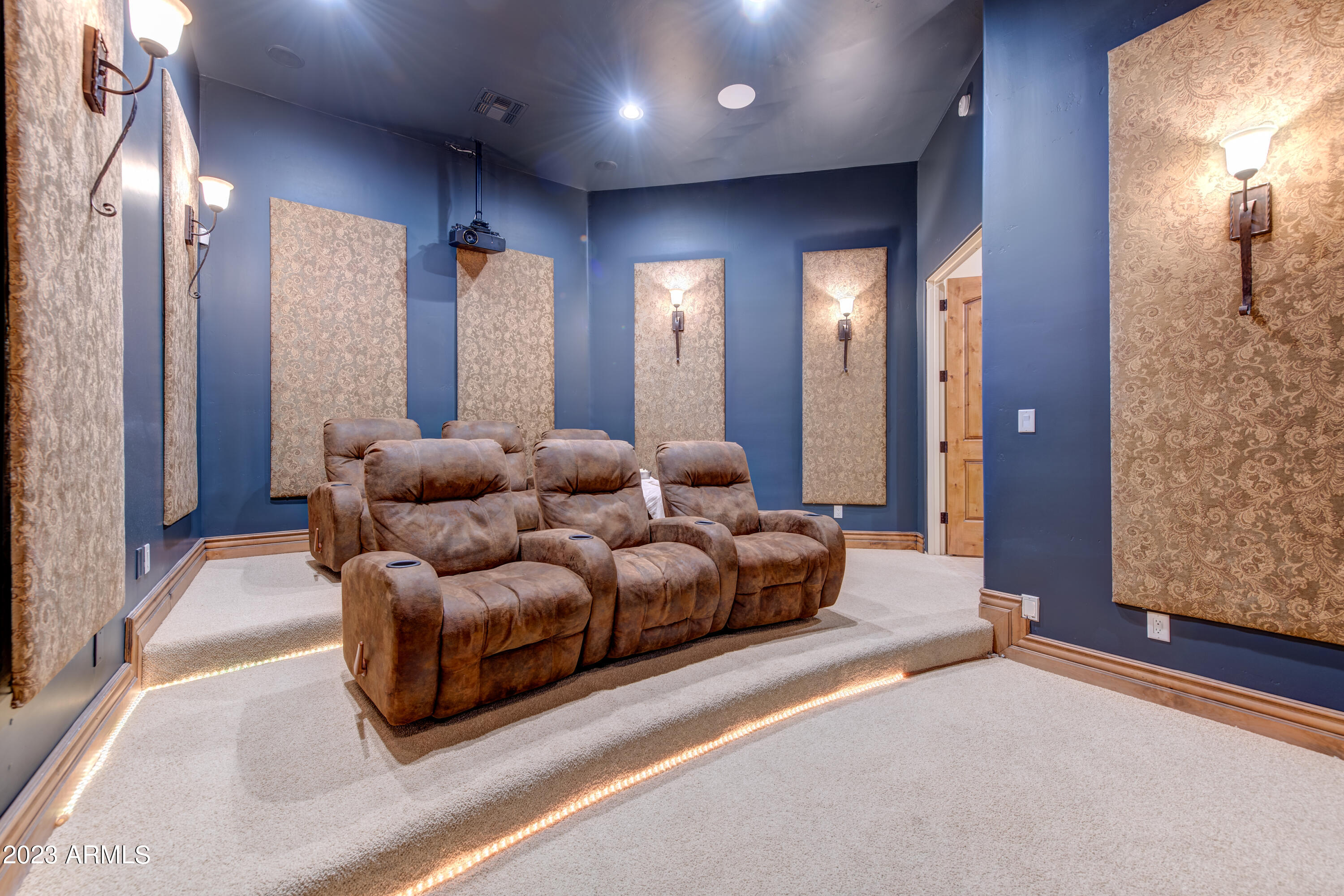 8022 N 47TH Street