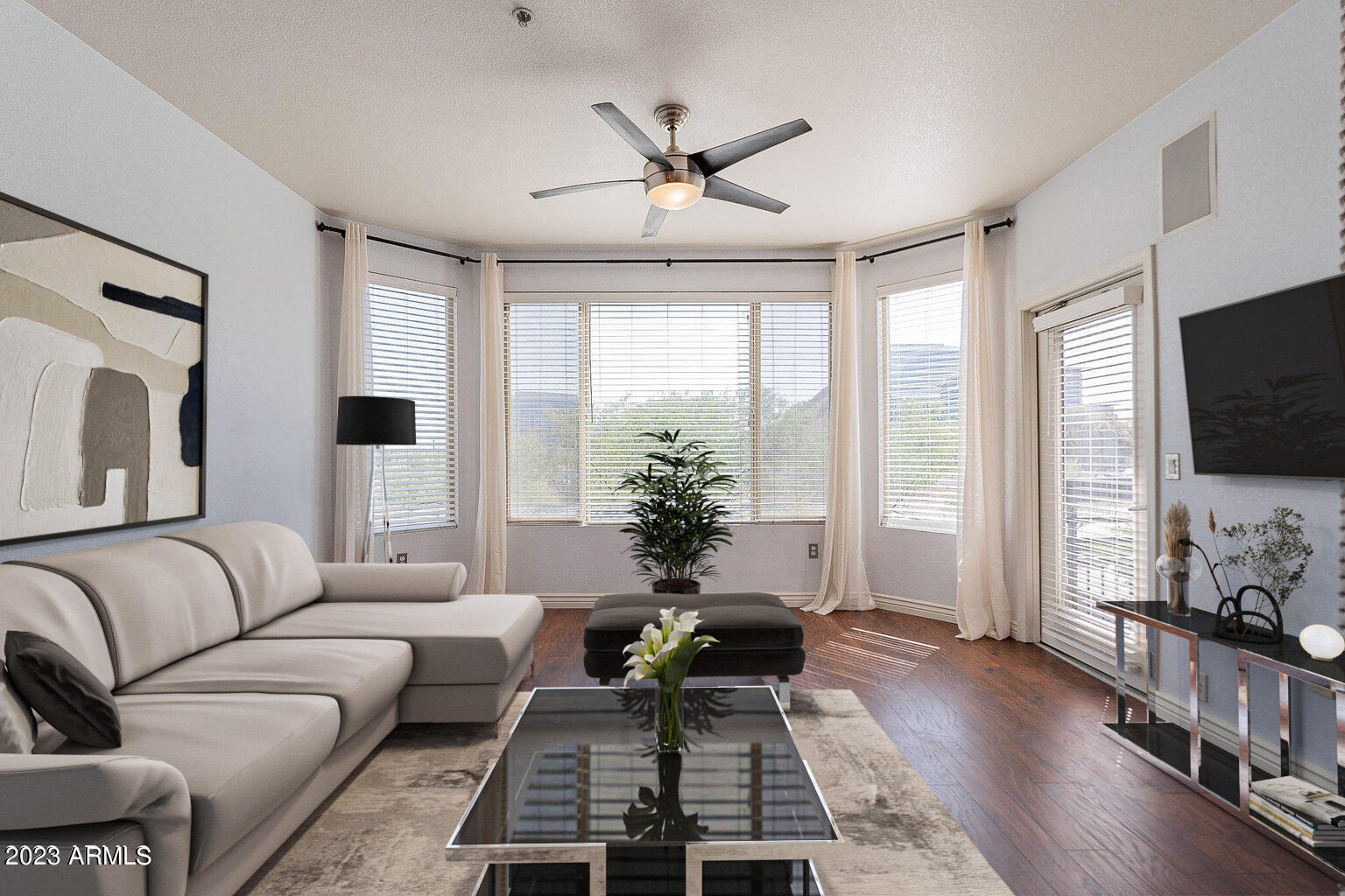 435 W RIO SALADO Parkway, 306