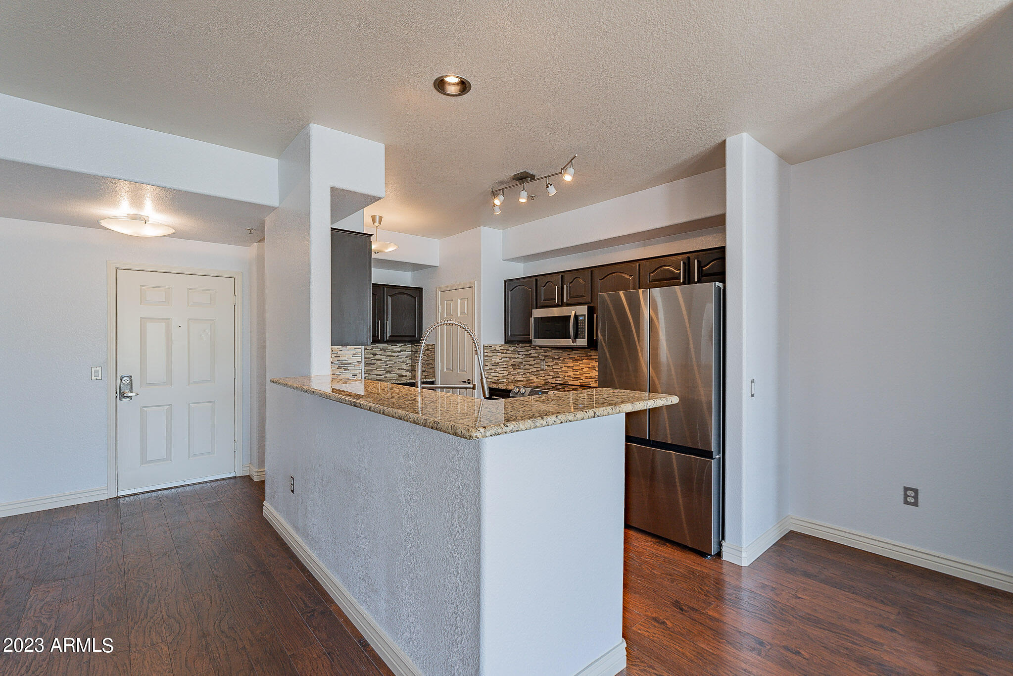 435 W RIO SALADO Parkway, 306