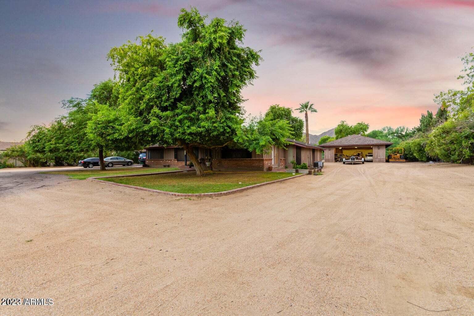 5544 N QUAIL Place