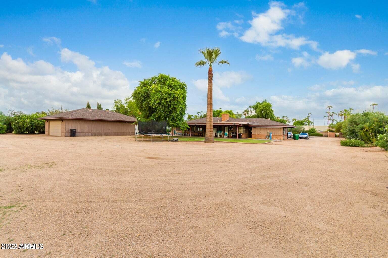5544 N QUAIL Place
