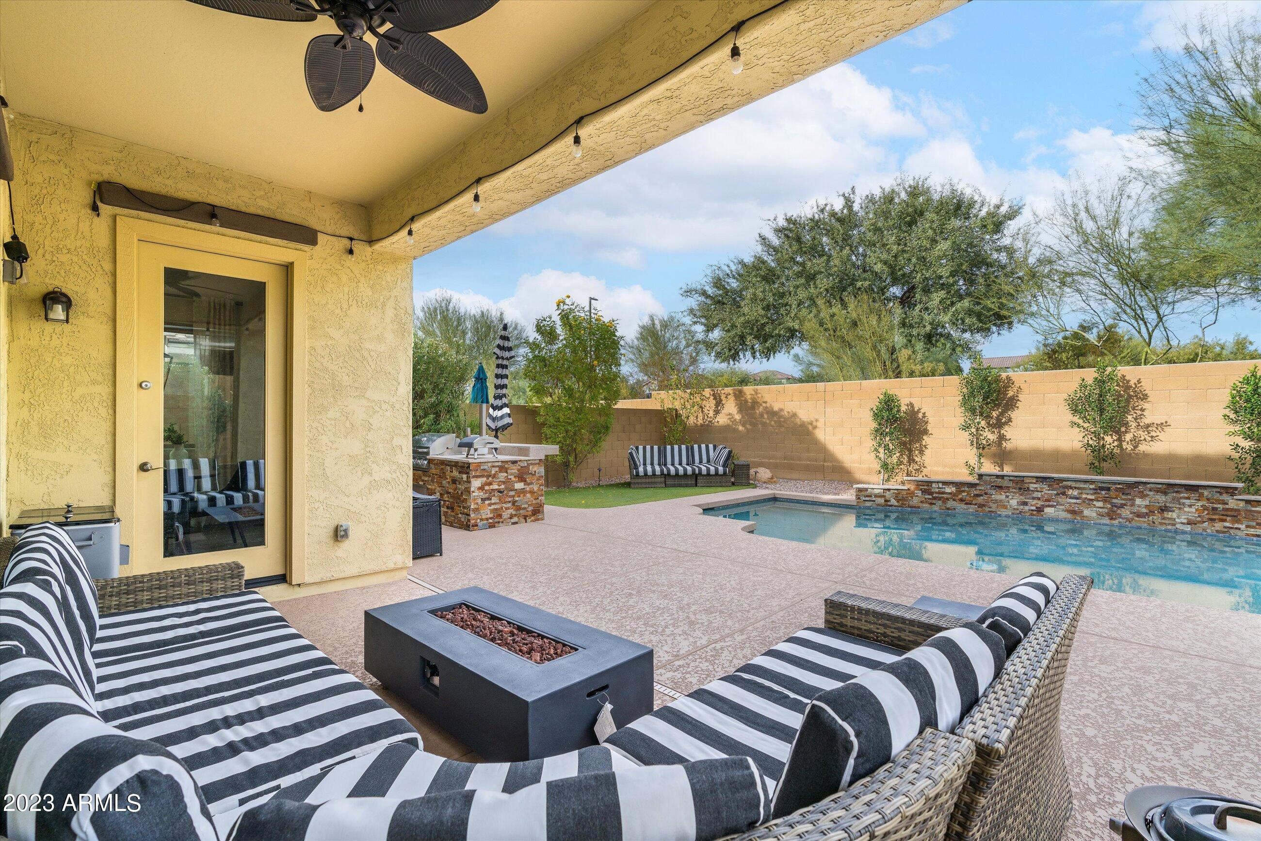 1804 W TOMBSTONE Trail