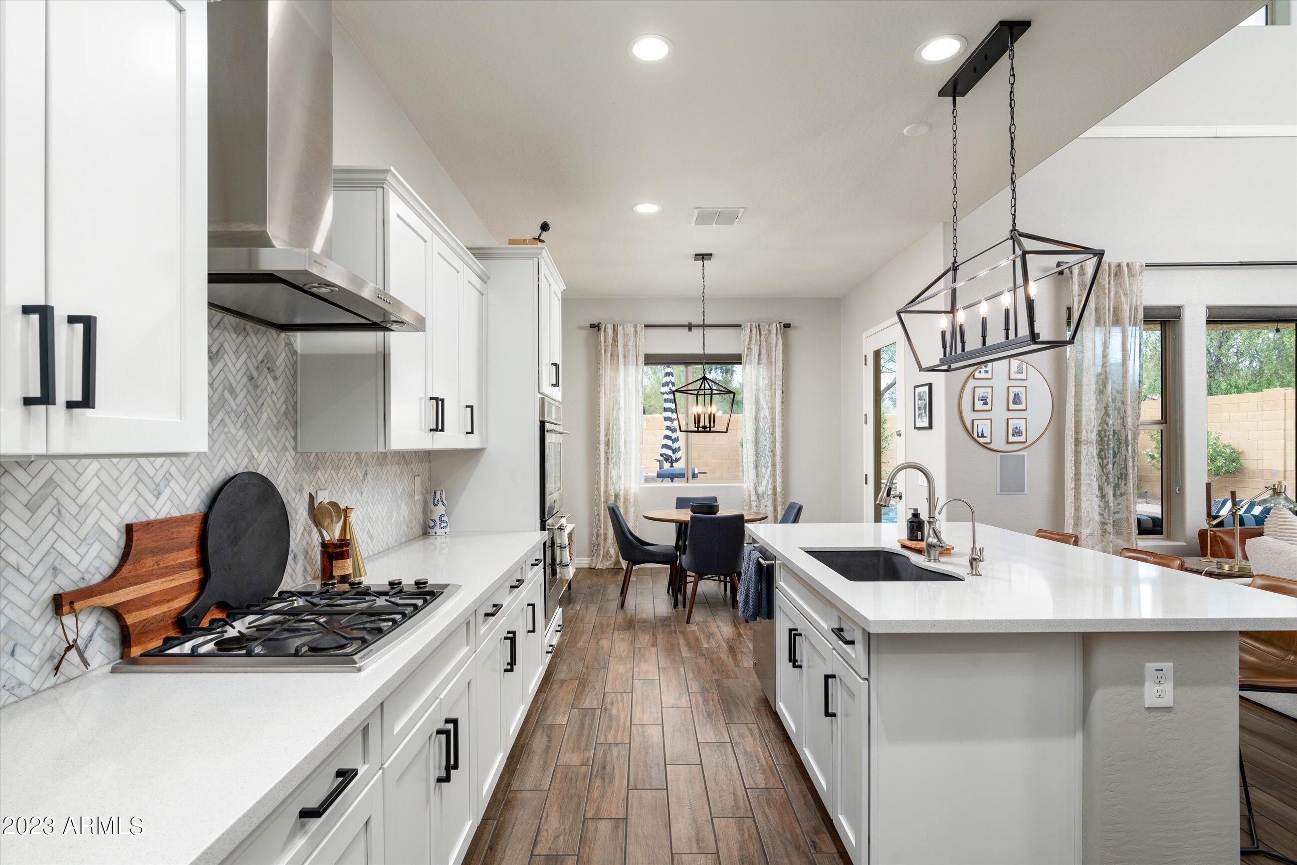 1804 W TOMBSTONE Trail