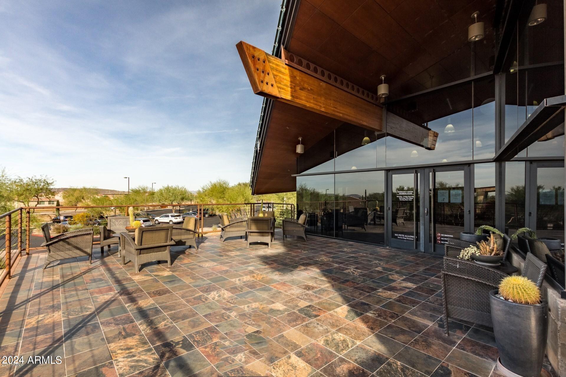 1804 W TOMBSTONE Trail