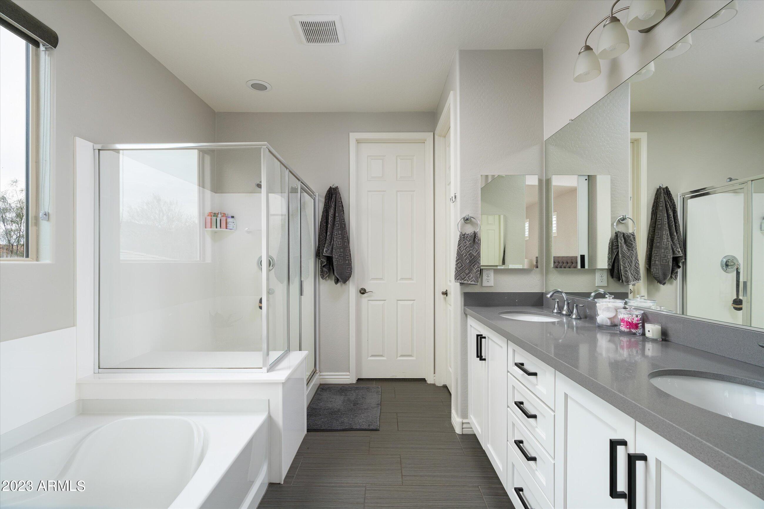1804 W TOMBSTONE Trail