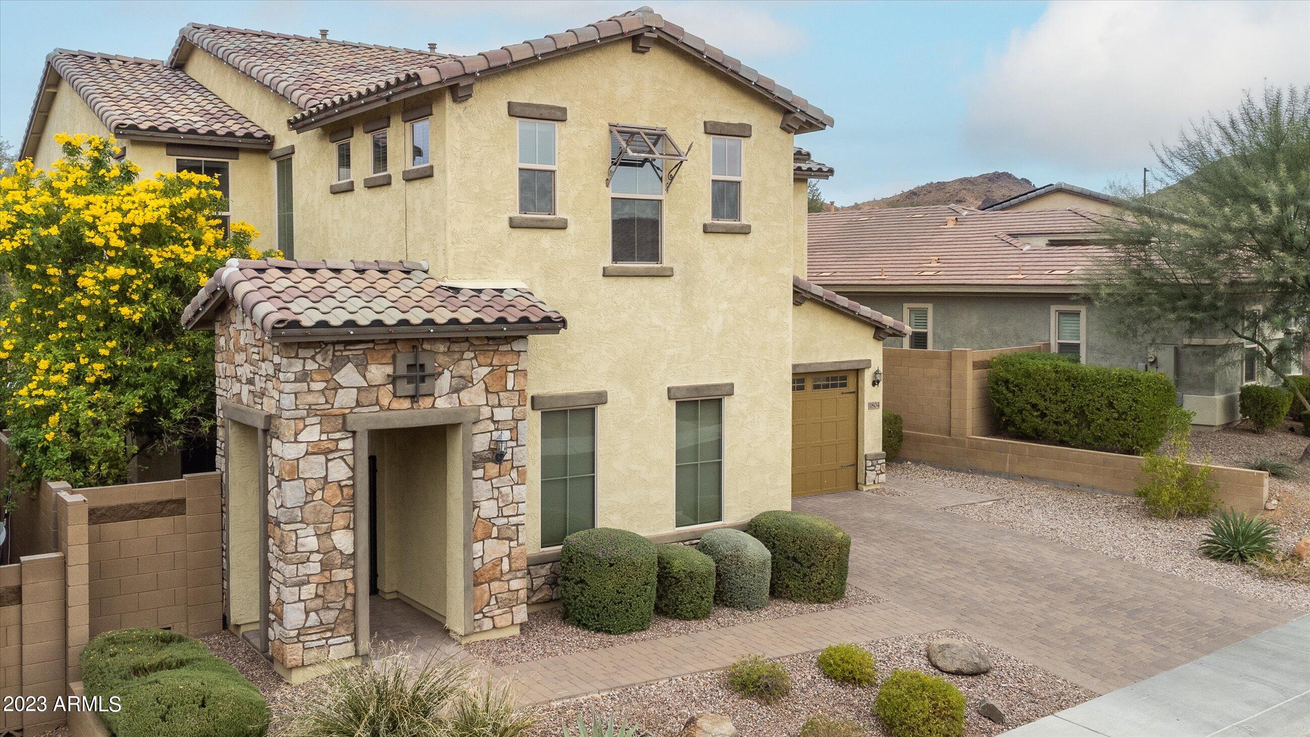 1804 W TOMBSTONE Trail