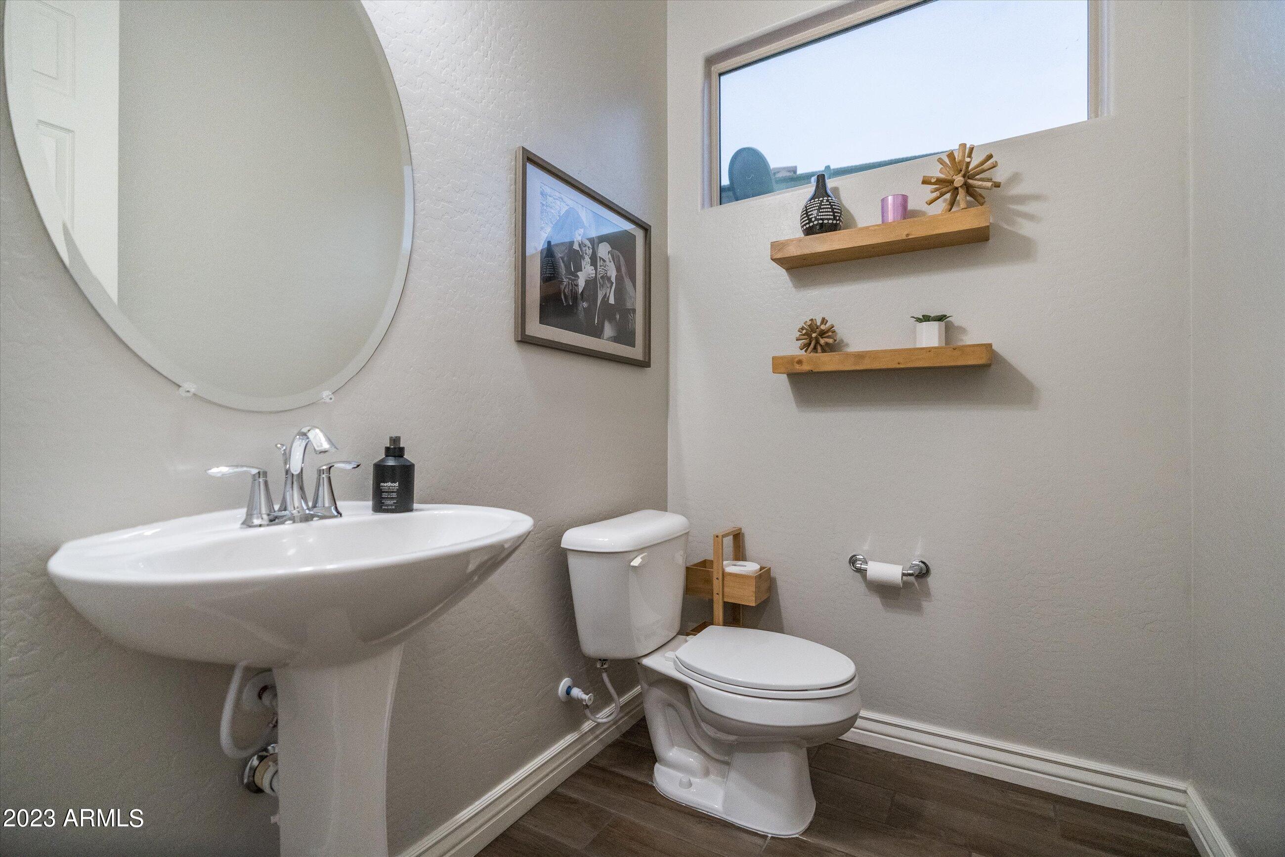1804 W TOMBSTONE Trail