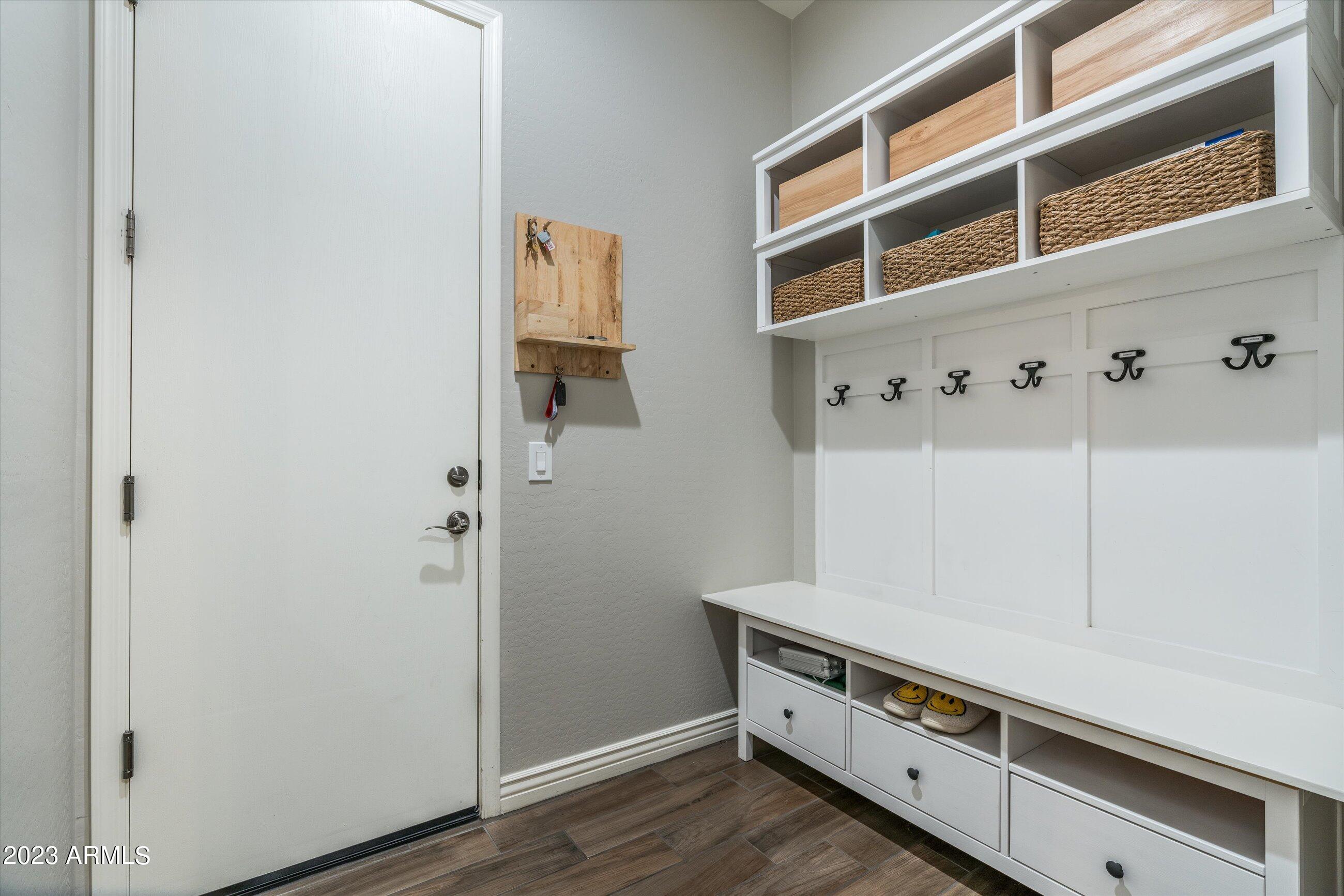 1804 W TOMBSTONE Trail