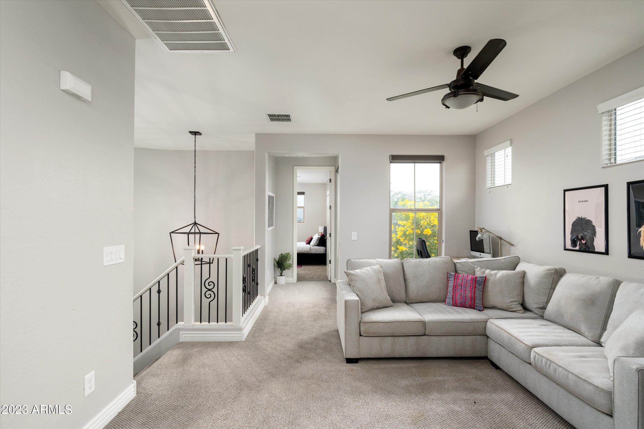 1804 W TOMBSTONE Trail