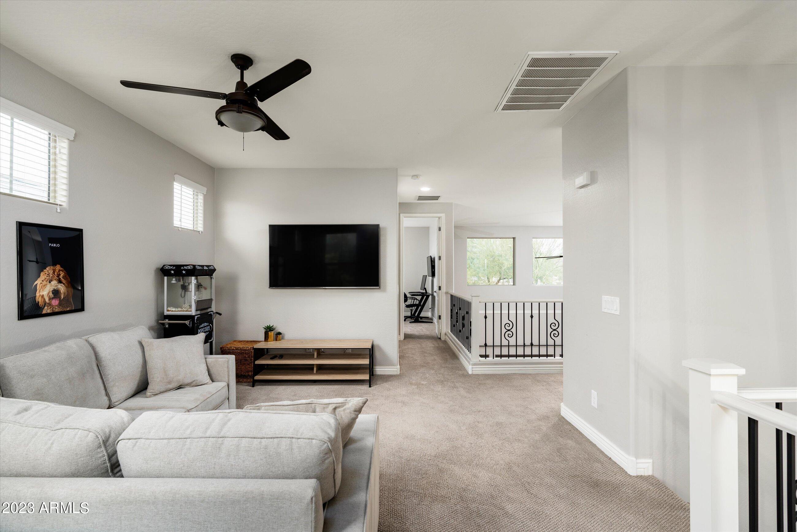 1804 W TOMBSTONE Trail
