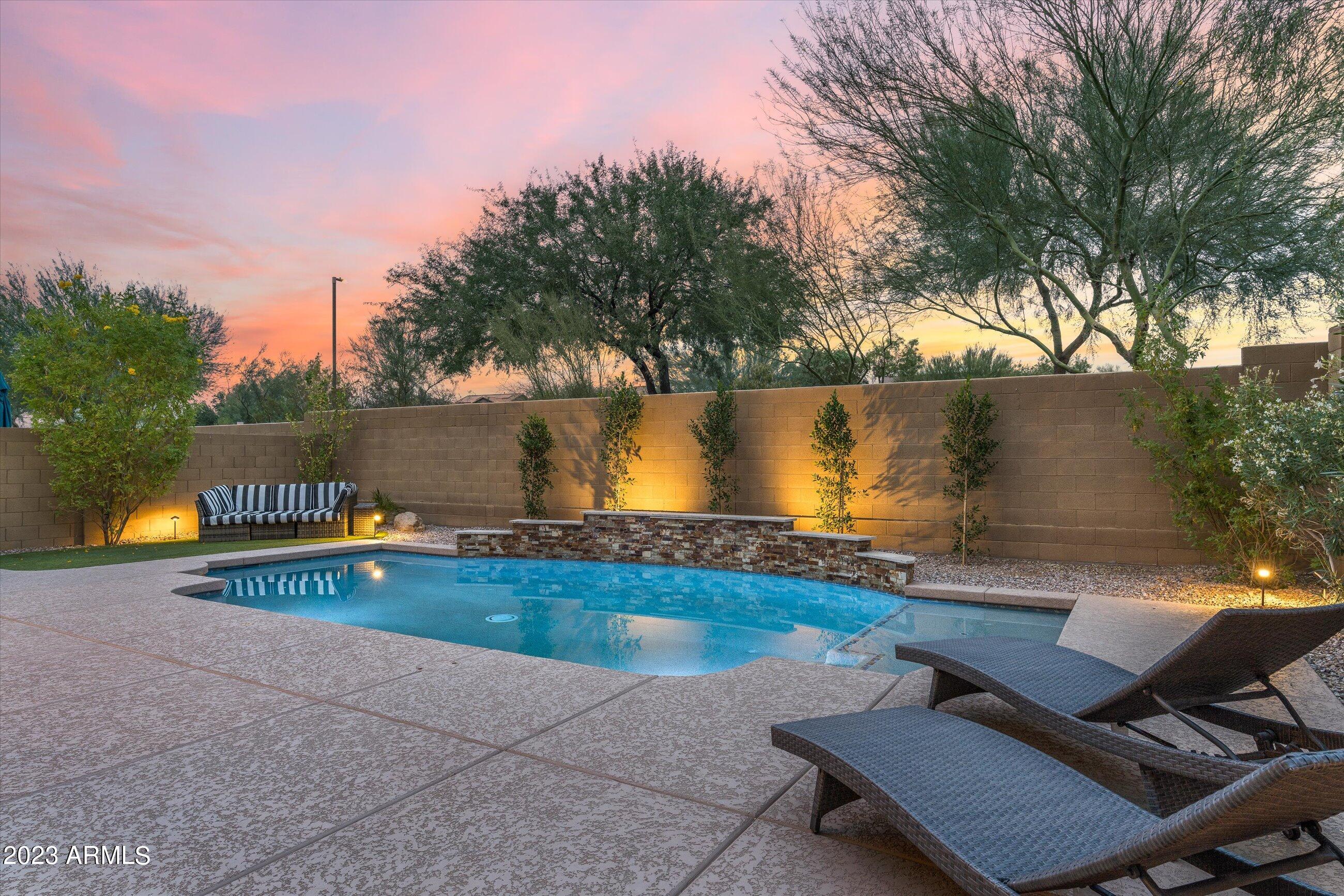 1804 W TOMBSTONE Trail
