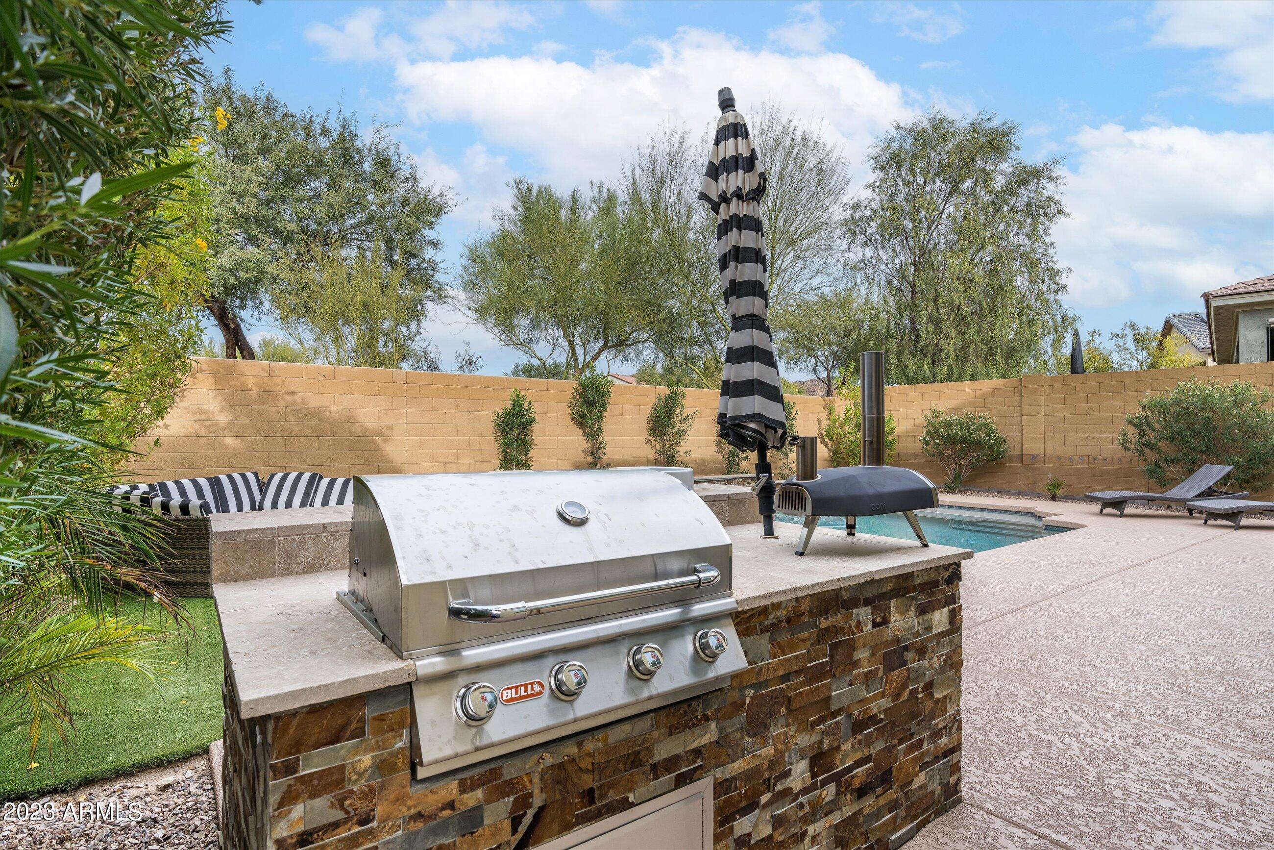 1804 W TOMBSTONE Trail