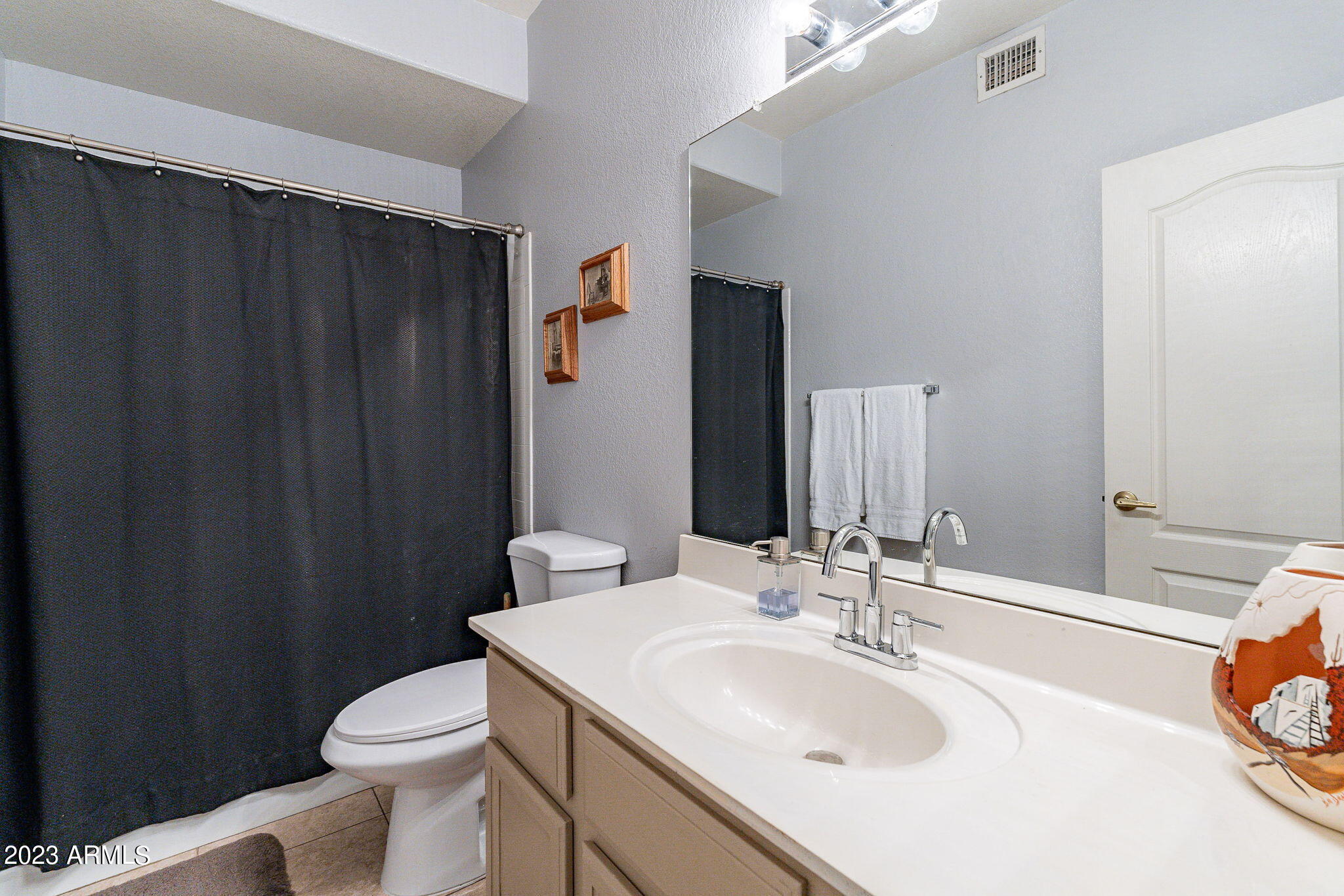 1937 E Fellars Drive