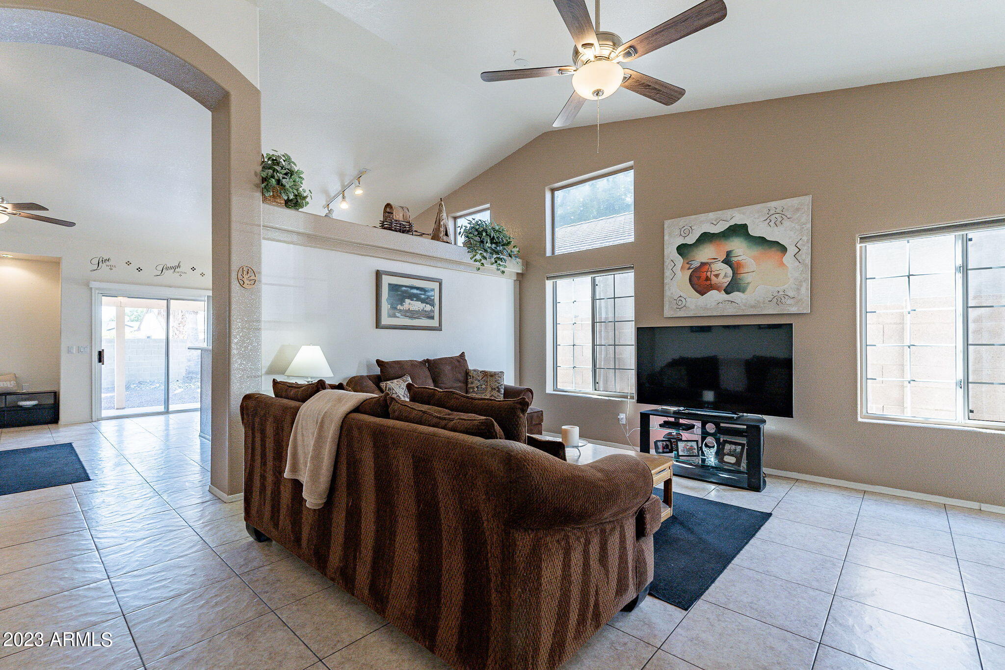 1937 E Fellars Drive