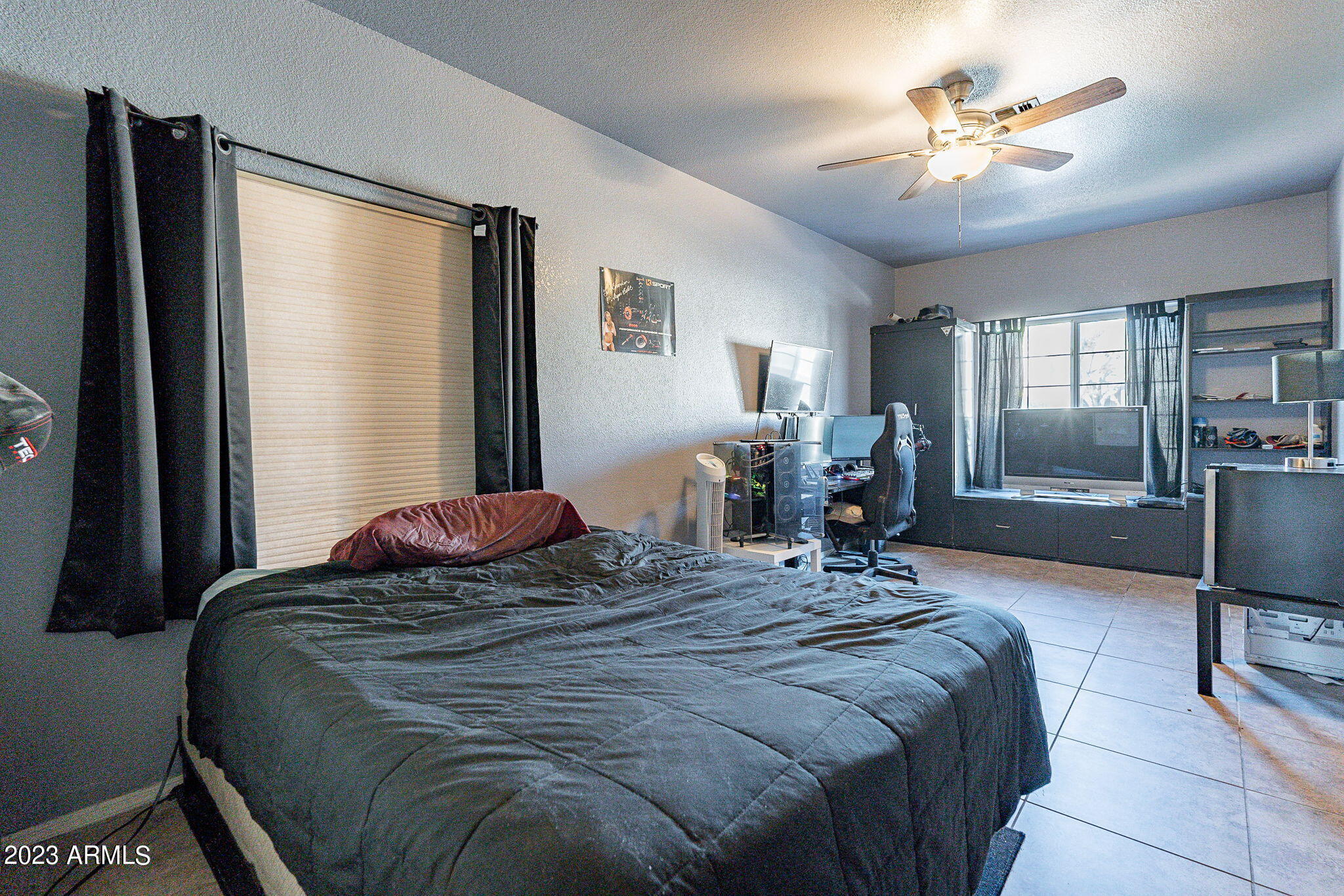 1937 E Fellars Drive