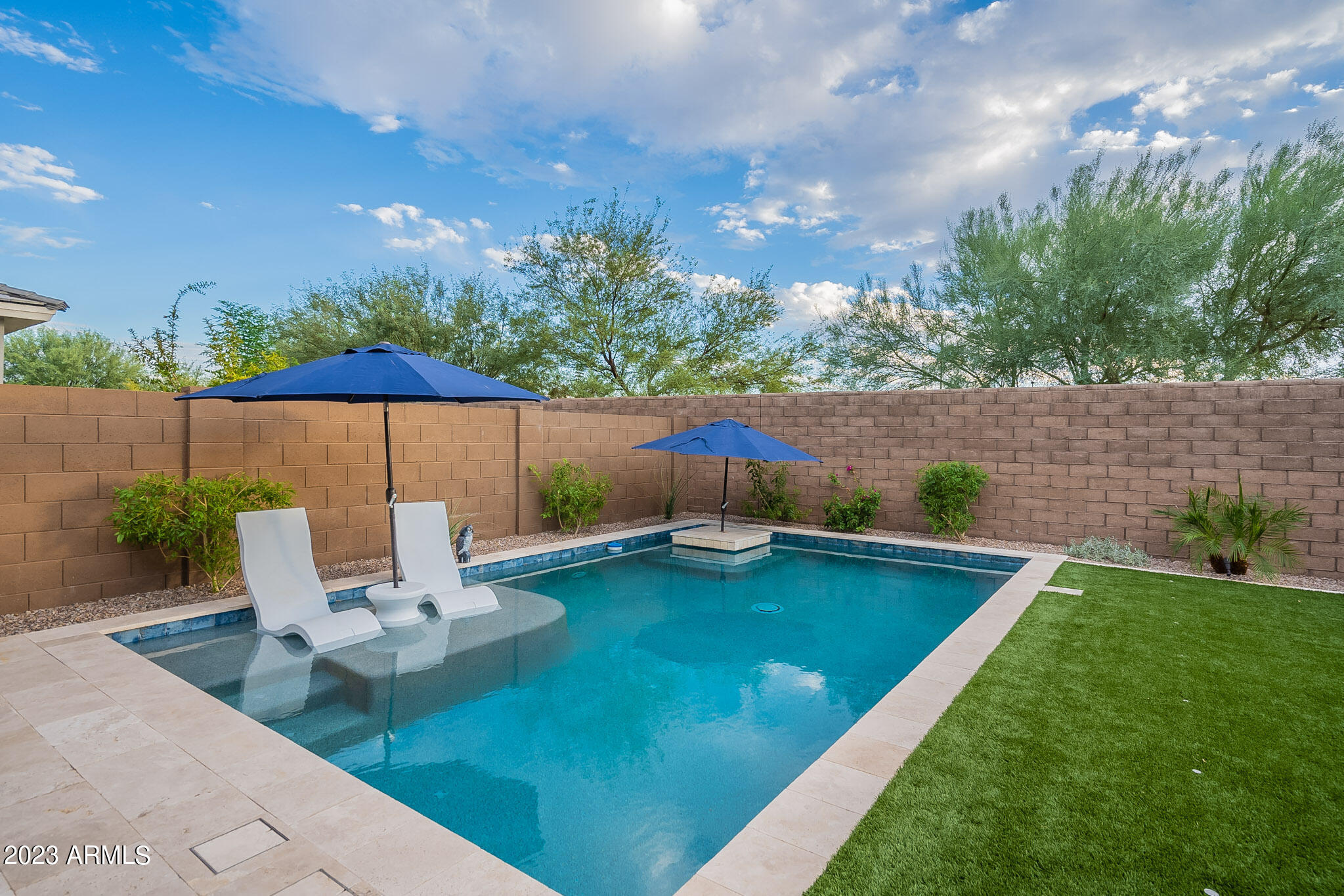 2815 E TINA Drive