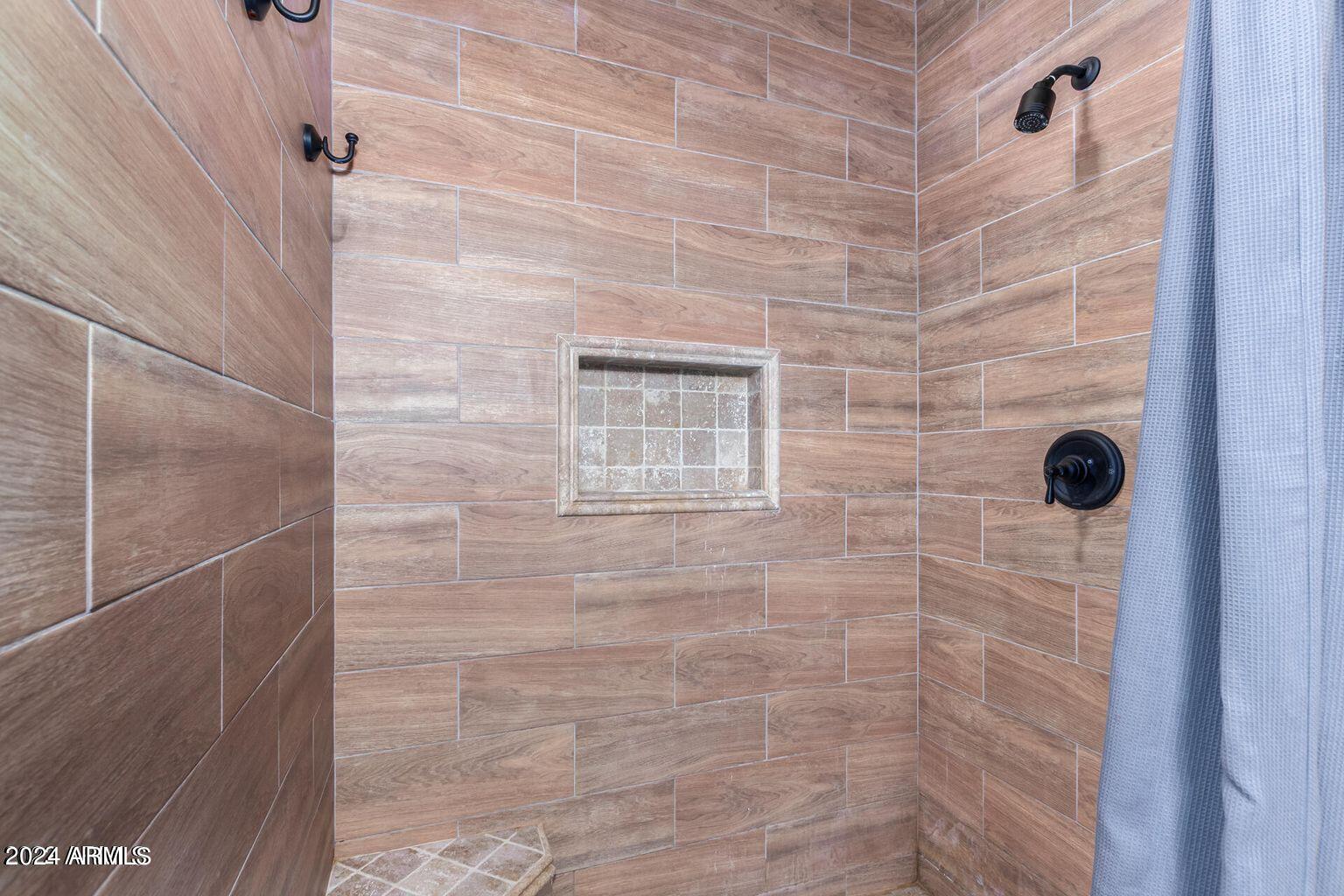 435 W RIO SALADO Parkway, 227