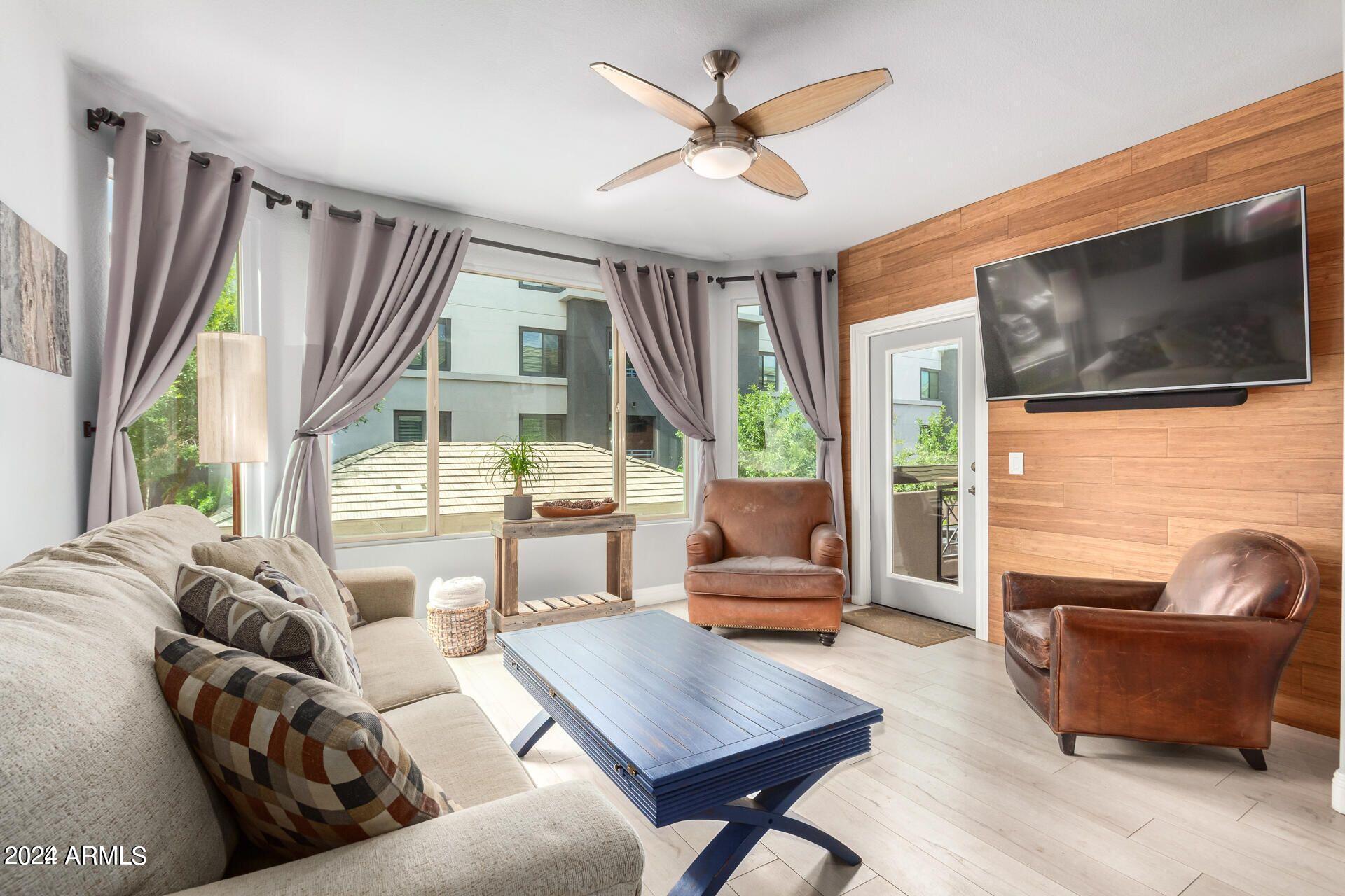 435 W RIO SALADO Parkway, 227
