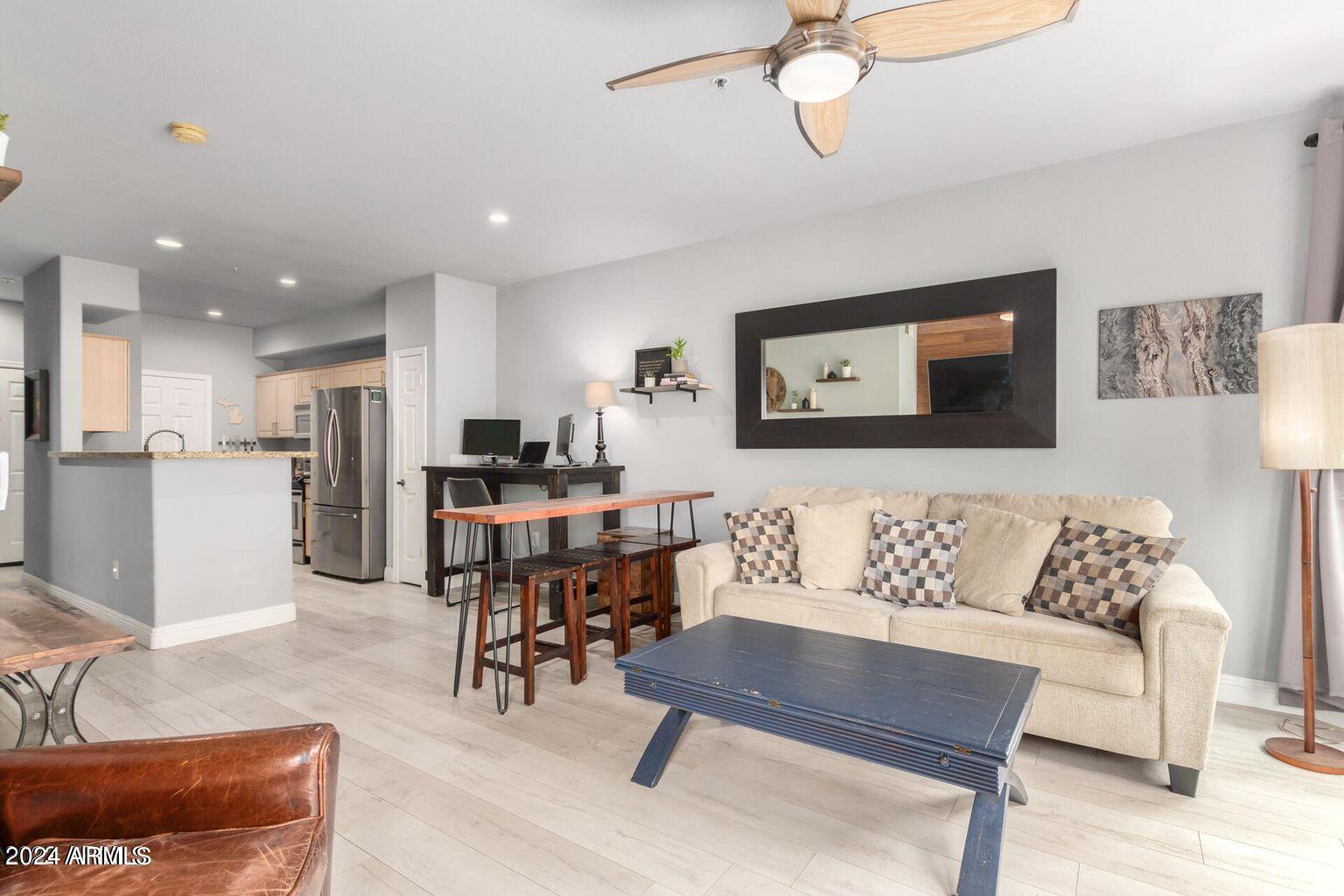 435 W RIO SALADO Parkway, 227