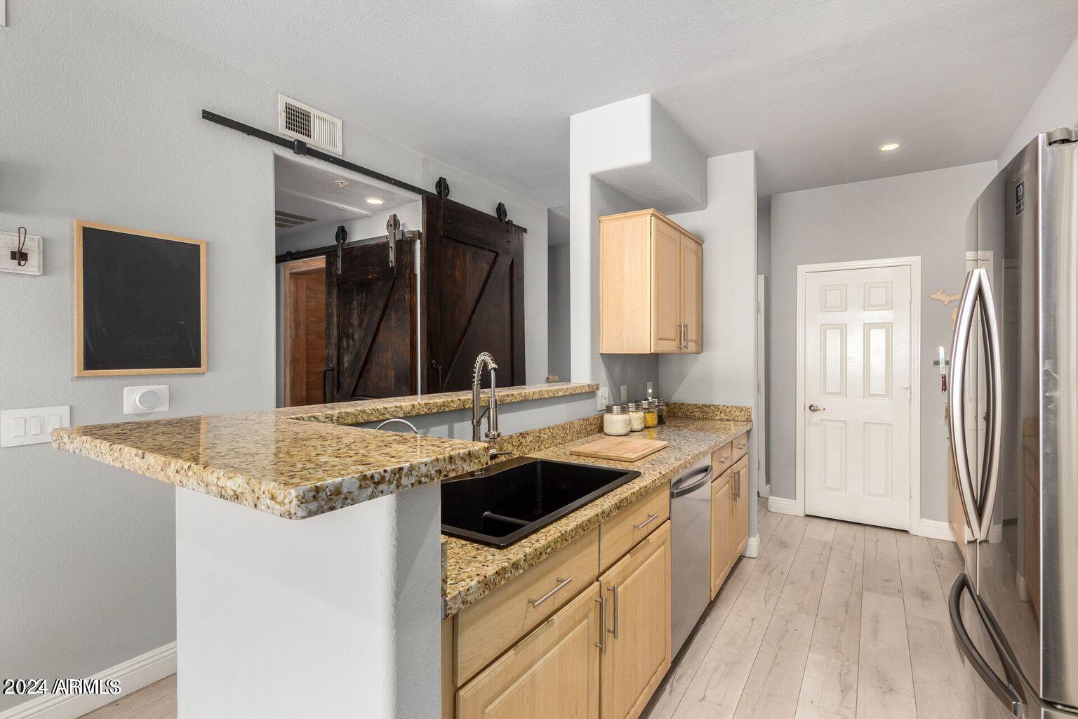 435 W RIO SALADO Parkway, 227
