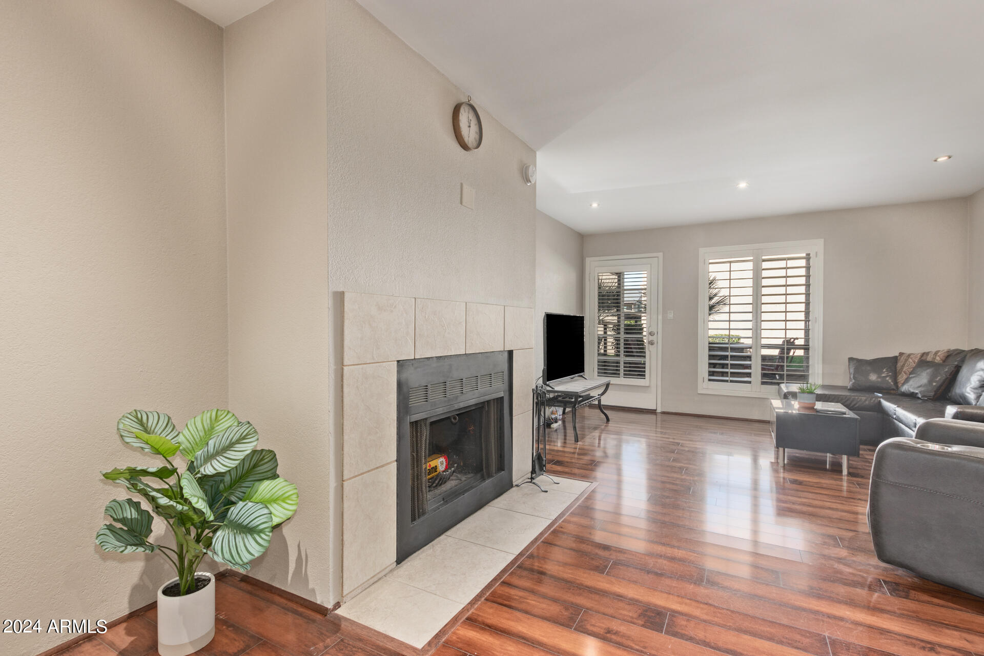 5995 N 78th Street, 1019