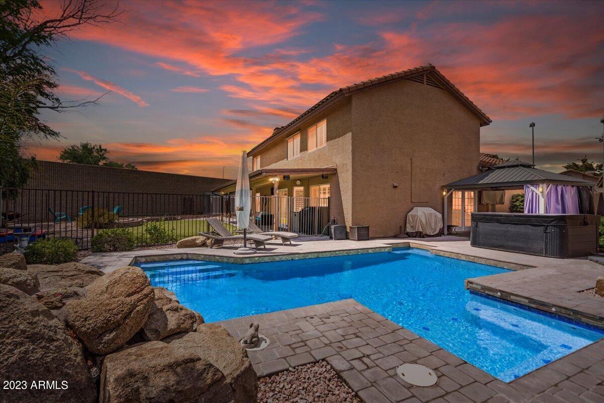 8807 E FLORIADE Drive