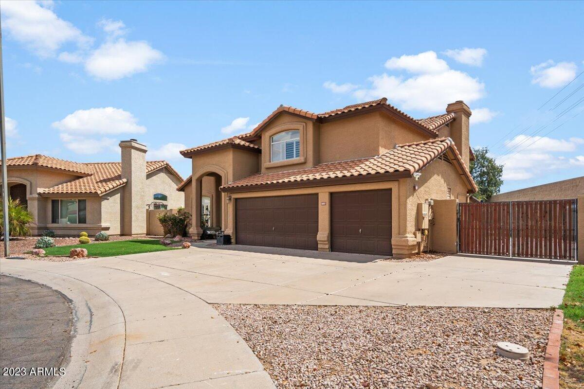 8807 E FLORIADE Drive