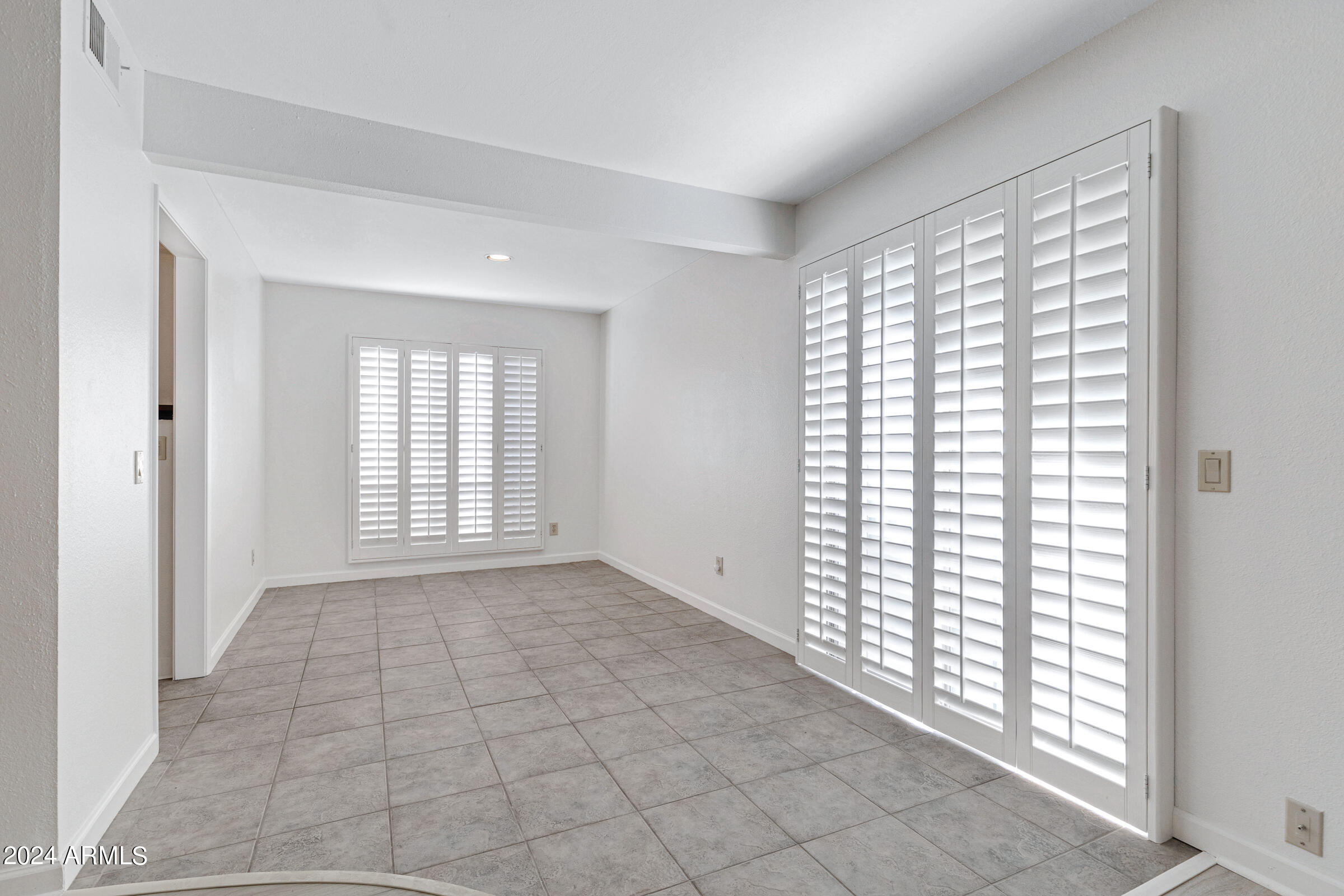 5213 N 24TH Street, 108