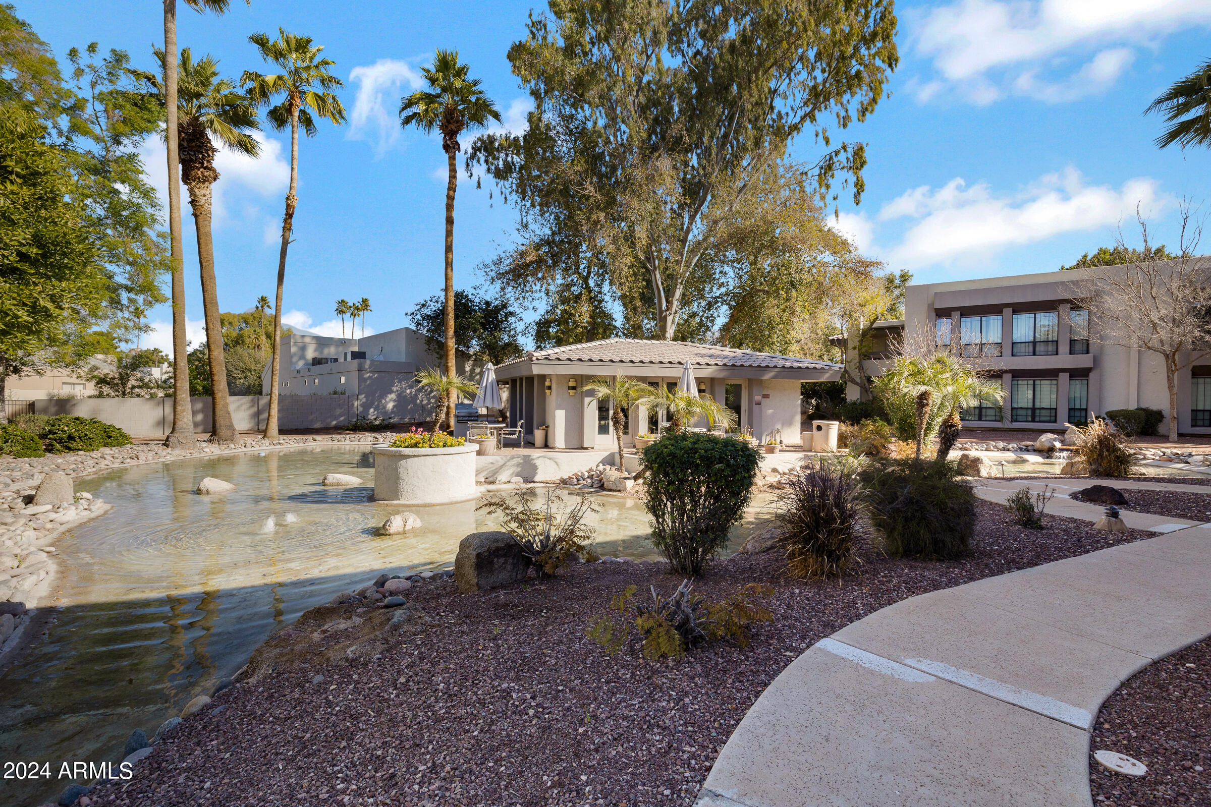 5213 N 24TH Street, 108