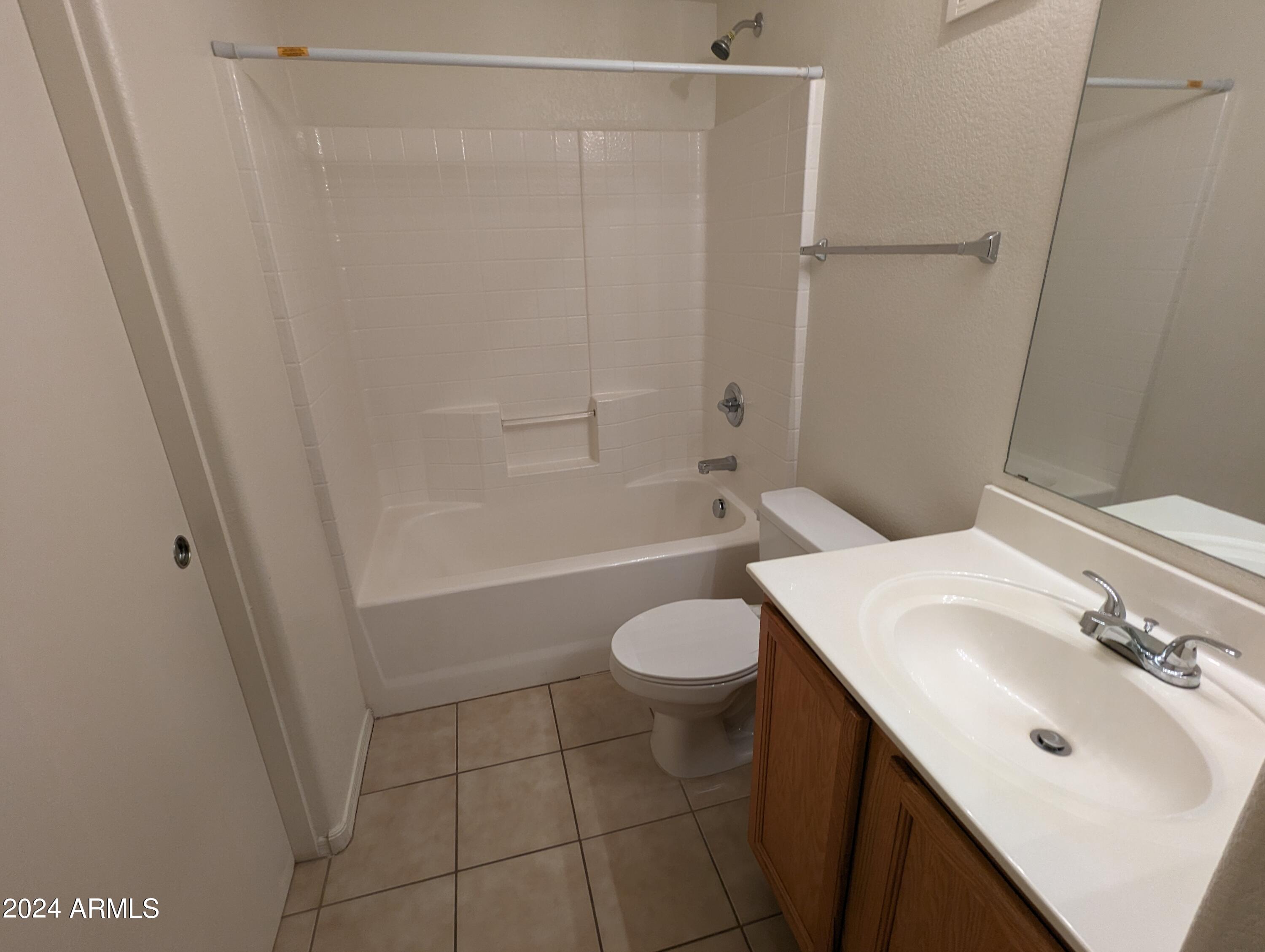 2401 E RIO SALADO Parkway, 1198
