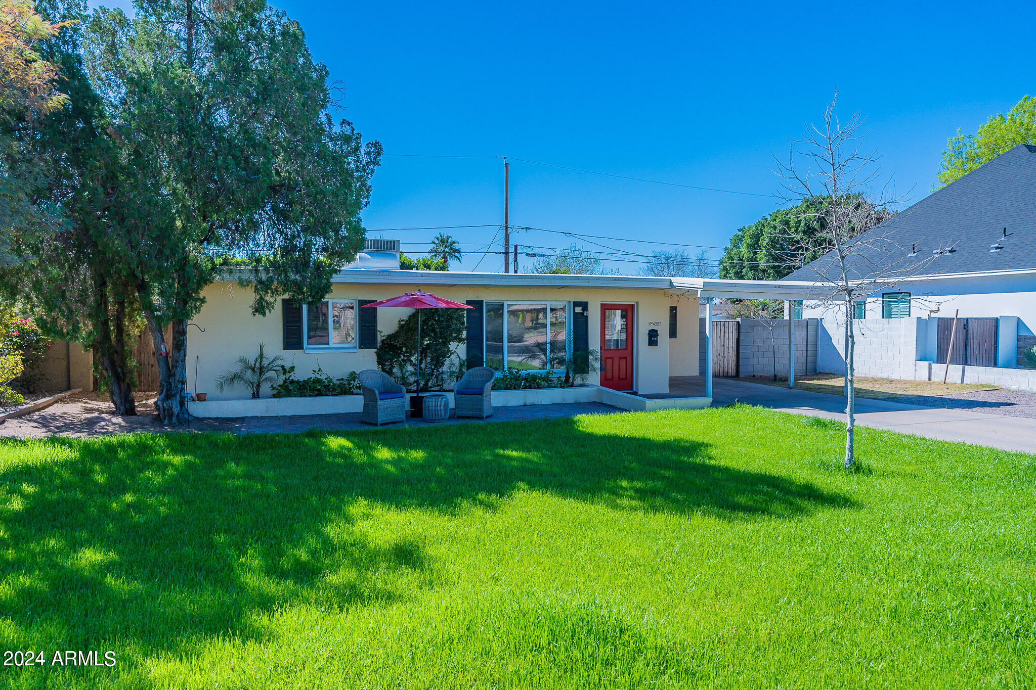 4227 E CAMPBELL Avenue