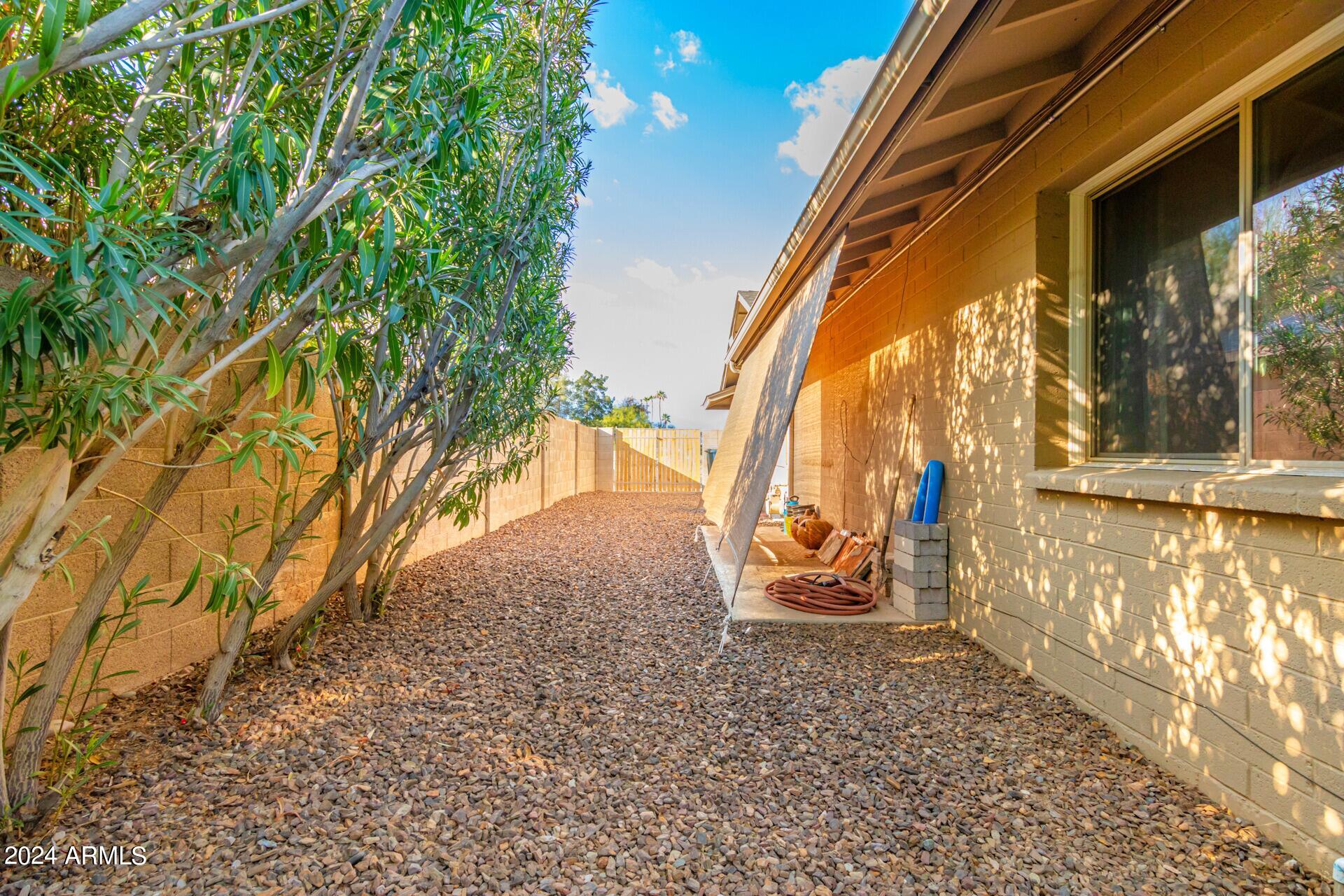 3435 E Desert Cove Avenue