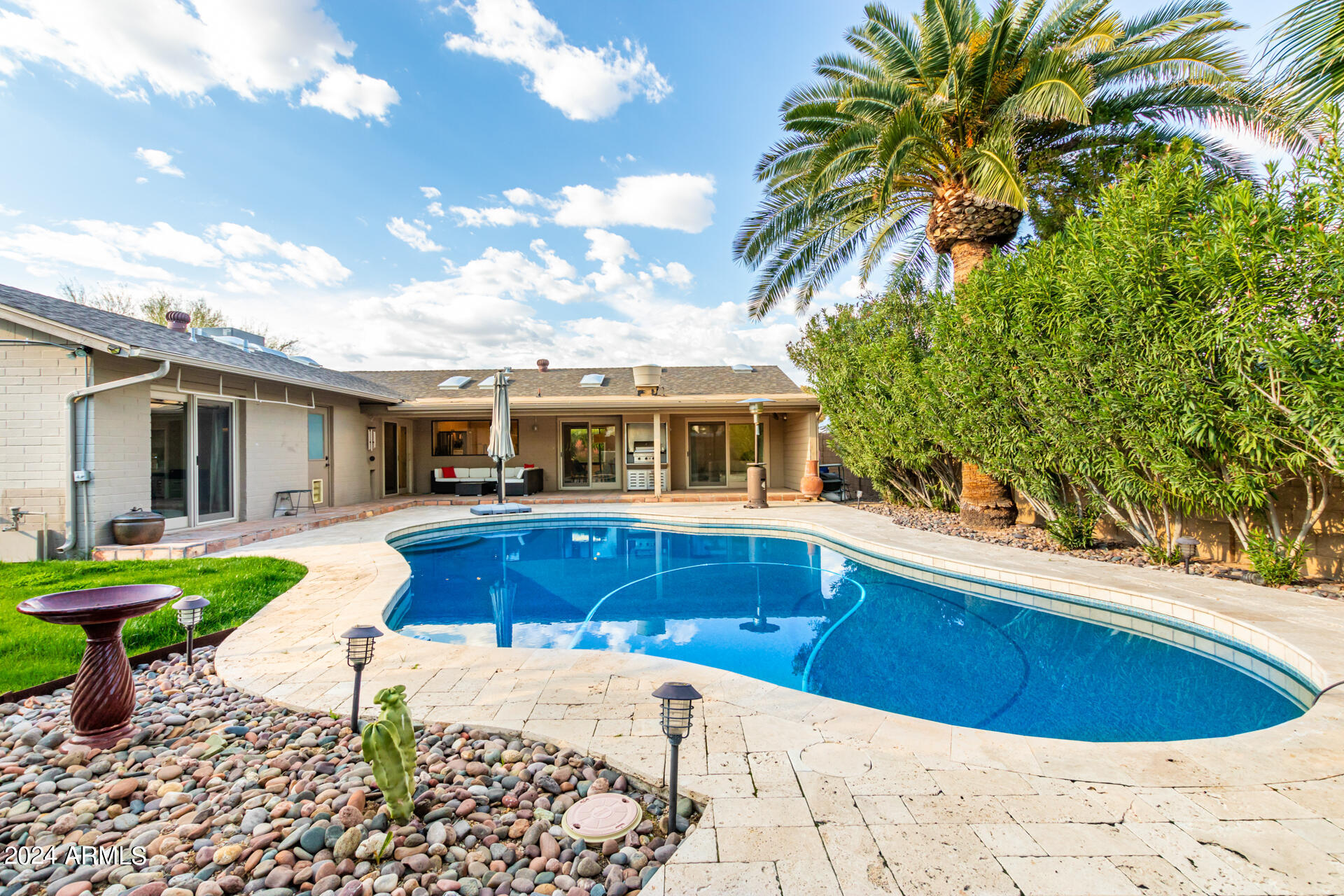 3435 E Desert Cove Avenue